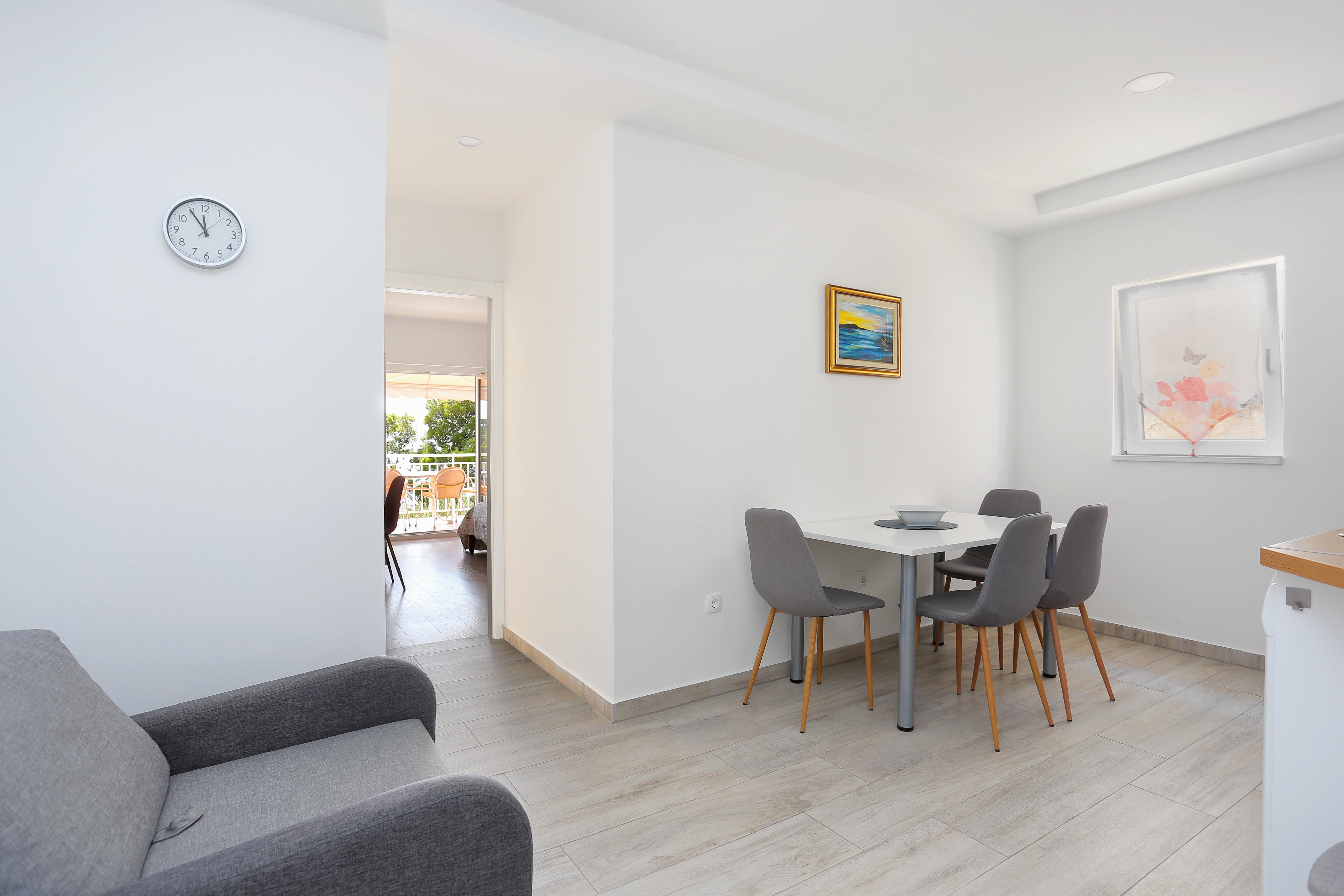 Two bedroom apartment with terrace and sea view Brela (Makarska) (A-6688-d) Two bedroom apartment with terrace and sea view Brela (Makarska) (A-6688-d)