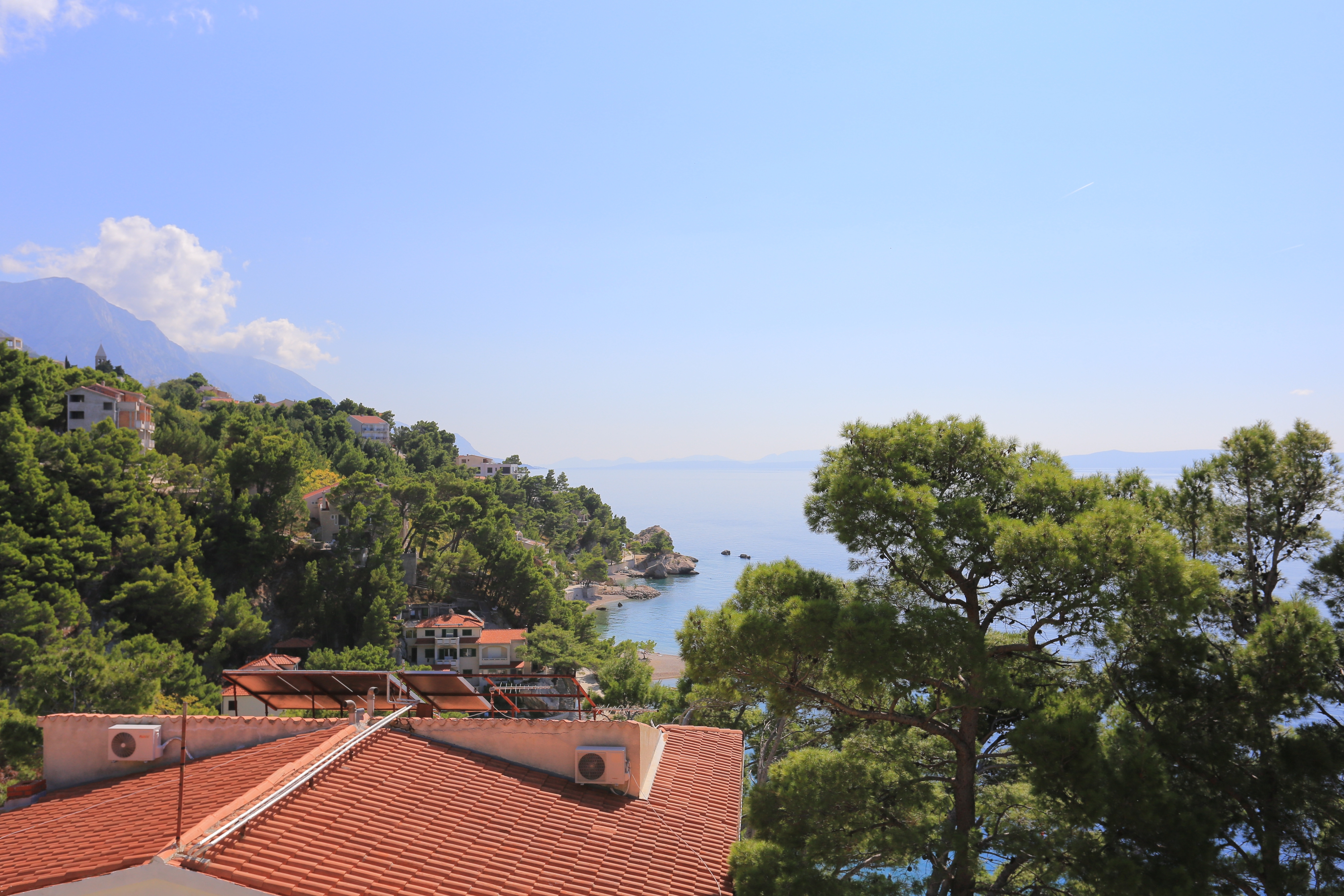 Two bedroom apartment with terrace and sea view Brela, Makarska  A-d