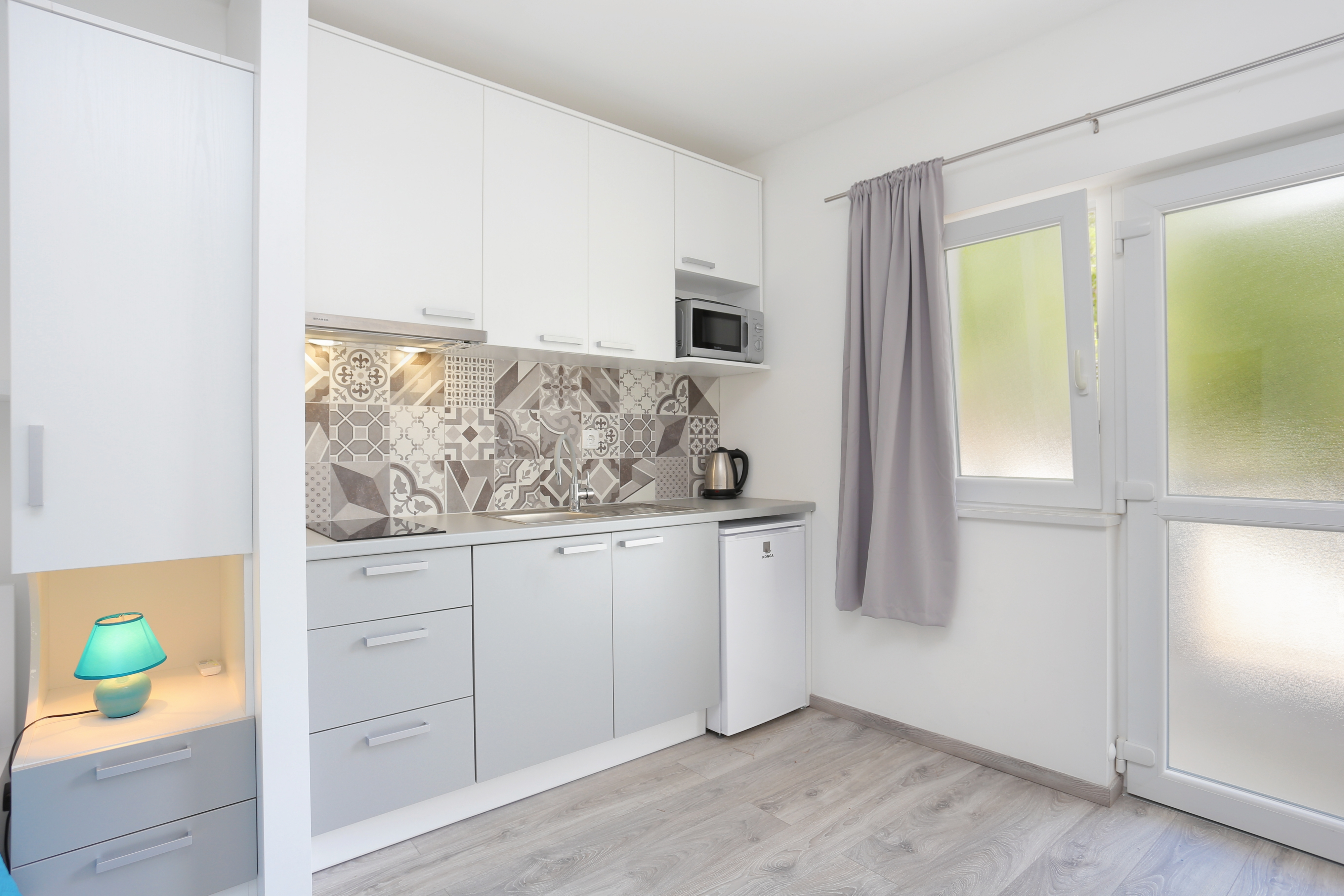 Studio flat with terrace and sea view Brela, Makarska (AS-6688-a)