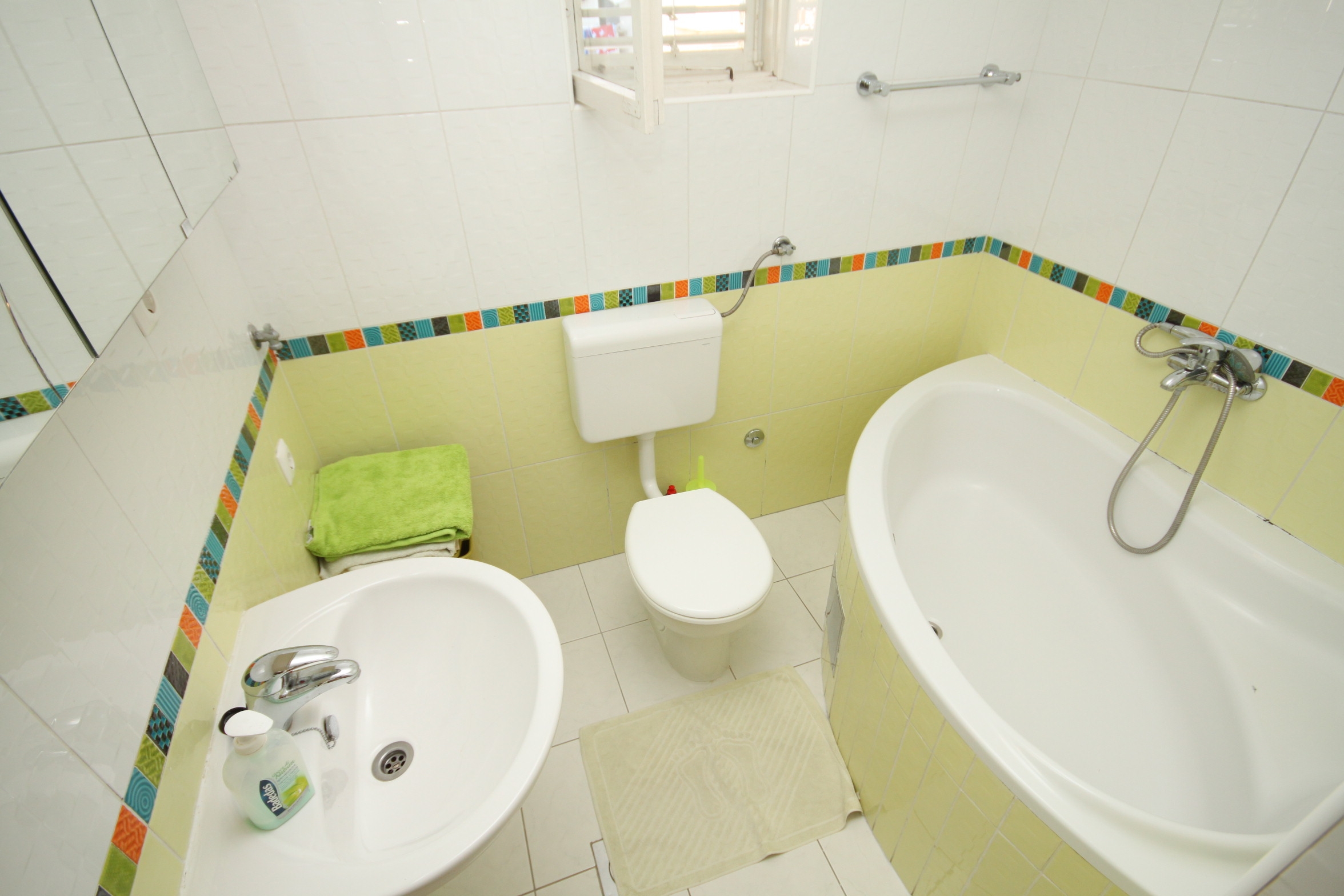 Two bedroom apartment with terrace and sea view Makarska  A-a