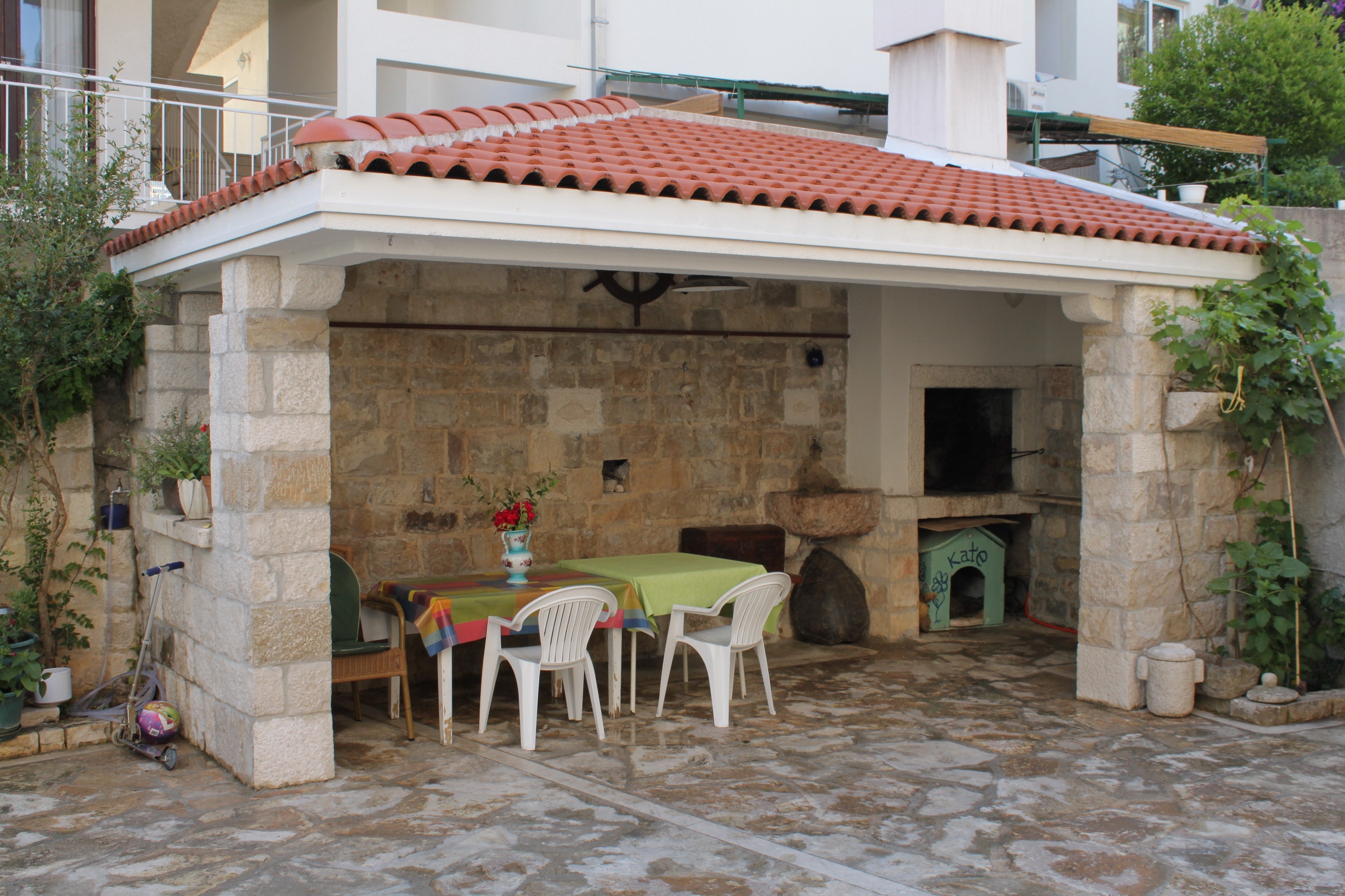 One bedroom apartment with terrace Makarska (A-6691-c) One bedroom apartment with terrace Makarska (A-6691-c)