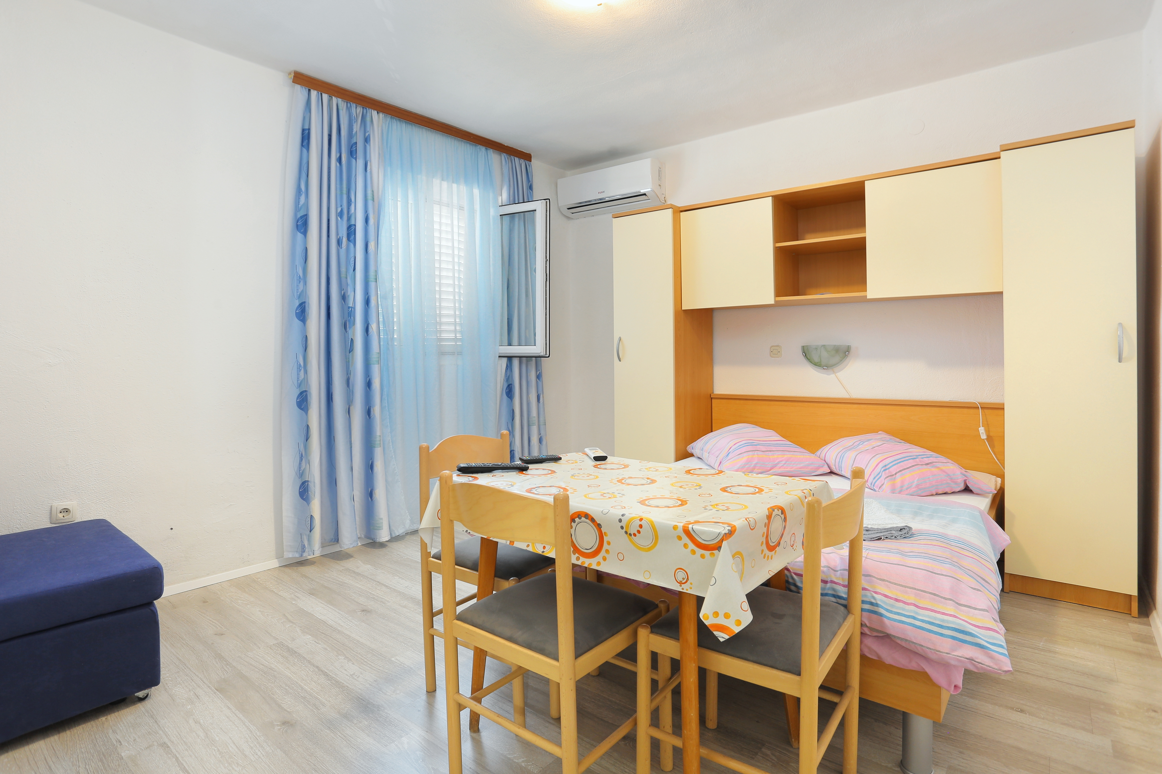 Studio flat with air-conditioning Tučepi, Makarska (AS-6695-c) Studio flat with air-conditioning Tučepi, Makarska (AS-6695-c)