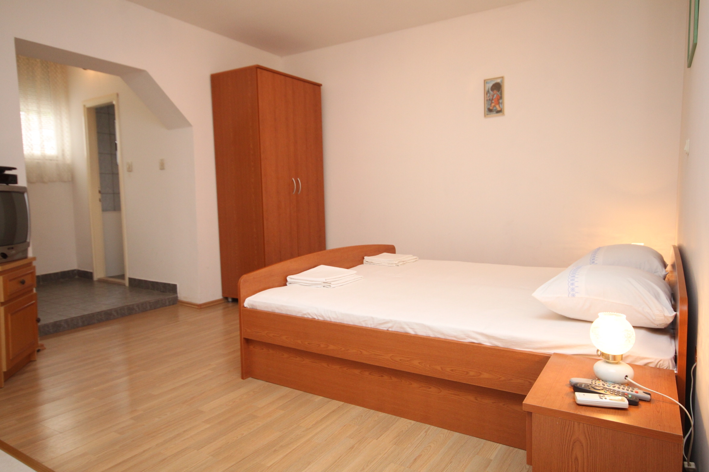 Studio flat with terrace and sea view Makarska (AS-6696-c)