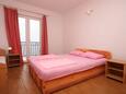 Spavaća soba Živogošće - Porat, Spavaća soba u smještaju tipa apartment, WiFi.