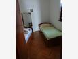 Ložnice 2 Podgora, Ložnice 2 v ubytování typu apartment, domácí mazlíčci povoleni a WiFi.