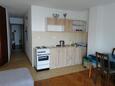 Podgora, Kitchen in the apartment, (pet friendly) and WiFi.