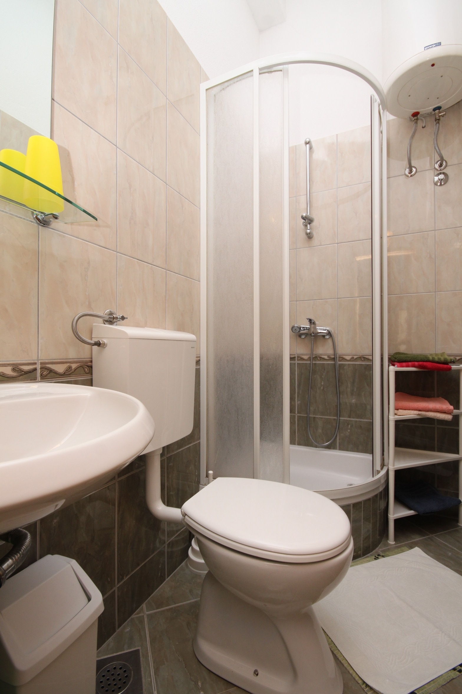 One bedroom apartment with terrace Baška Voda, Makarska  A-b