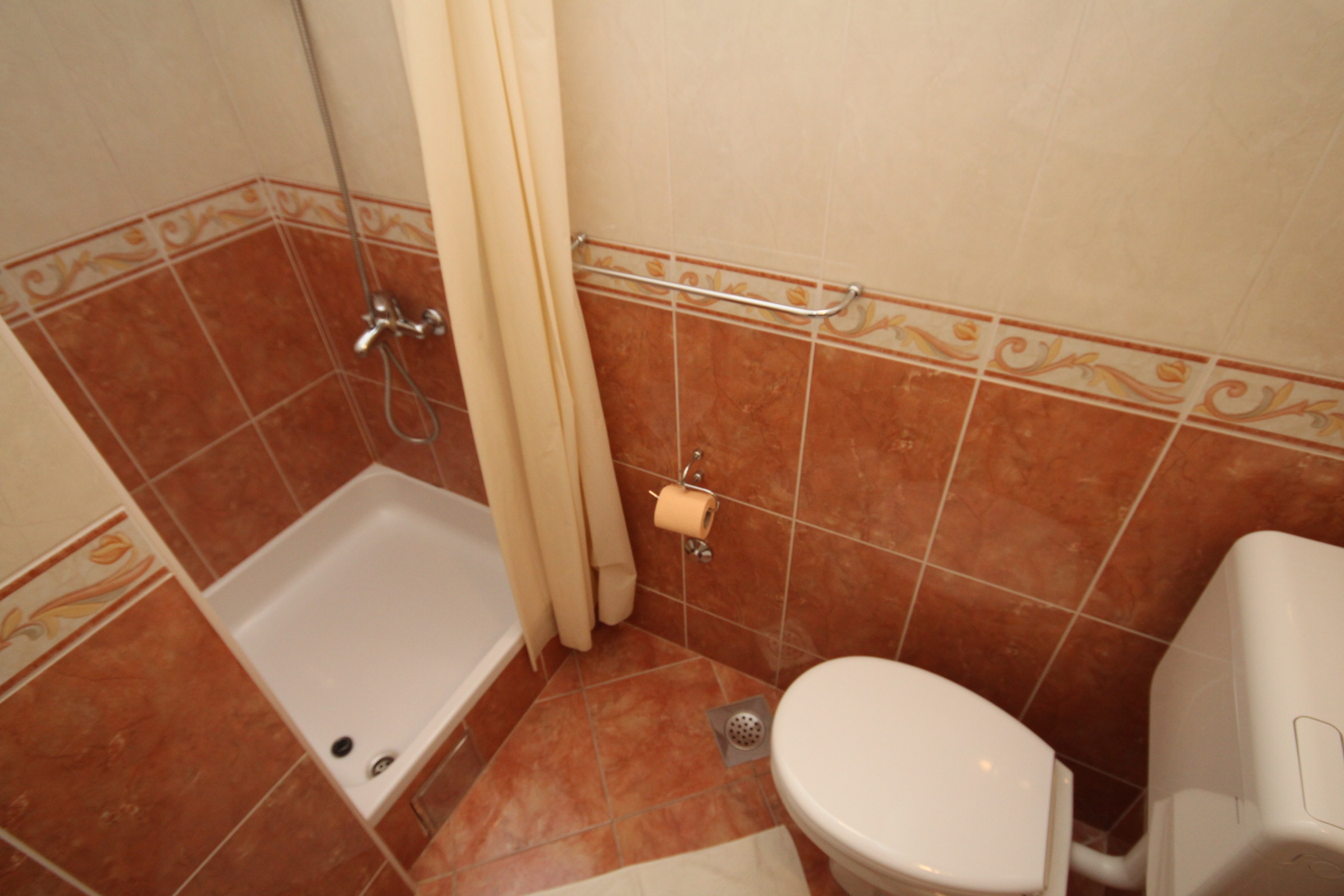 Three bedroom apartment with terrace Baška Voda, Makarska  A-c