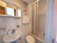 Koupelna 2 Makarska, Koupelna 2 v ubytování typu apartment, WiFi.
