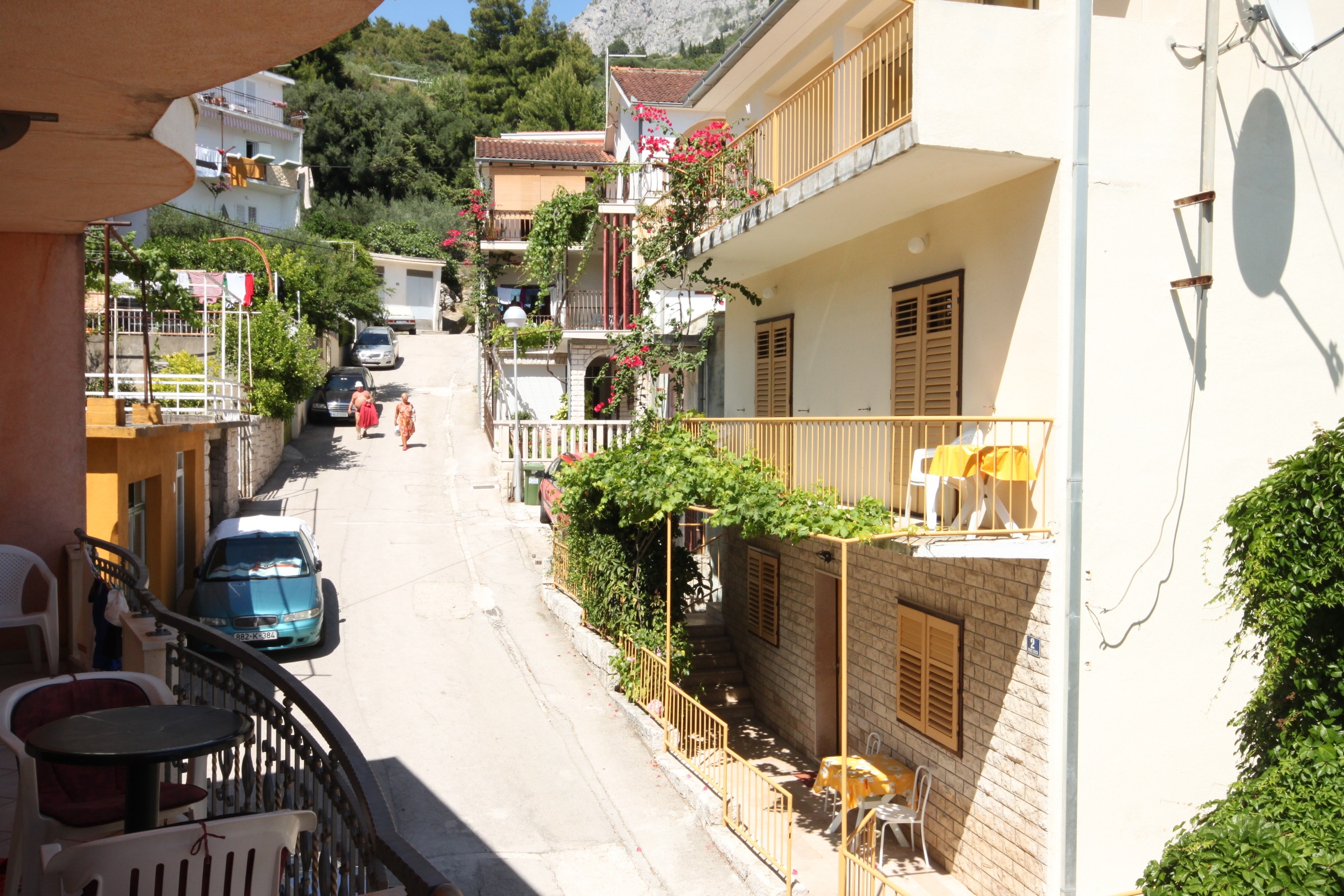 One bedroom apartment near beach Podgora, Makarska  A-d