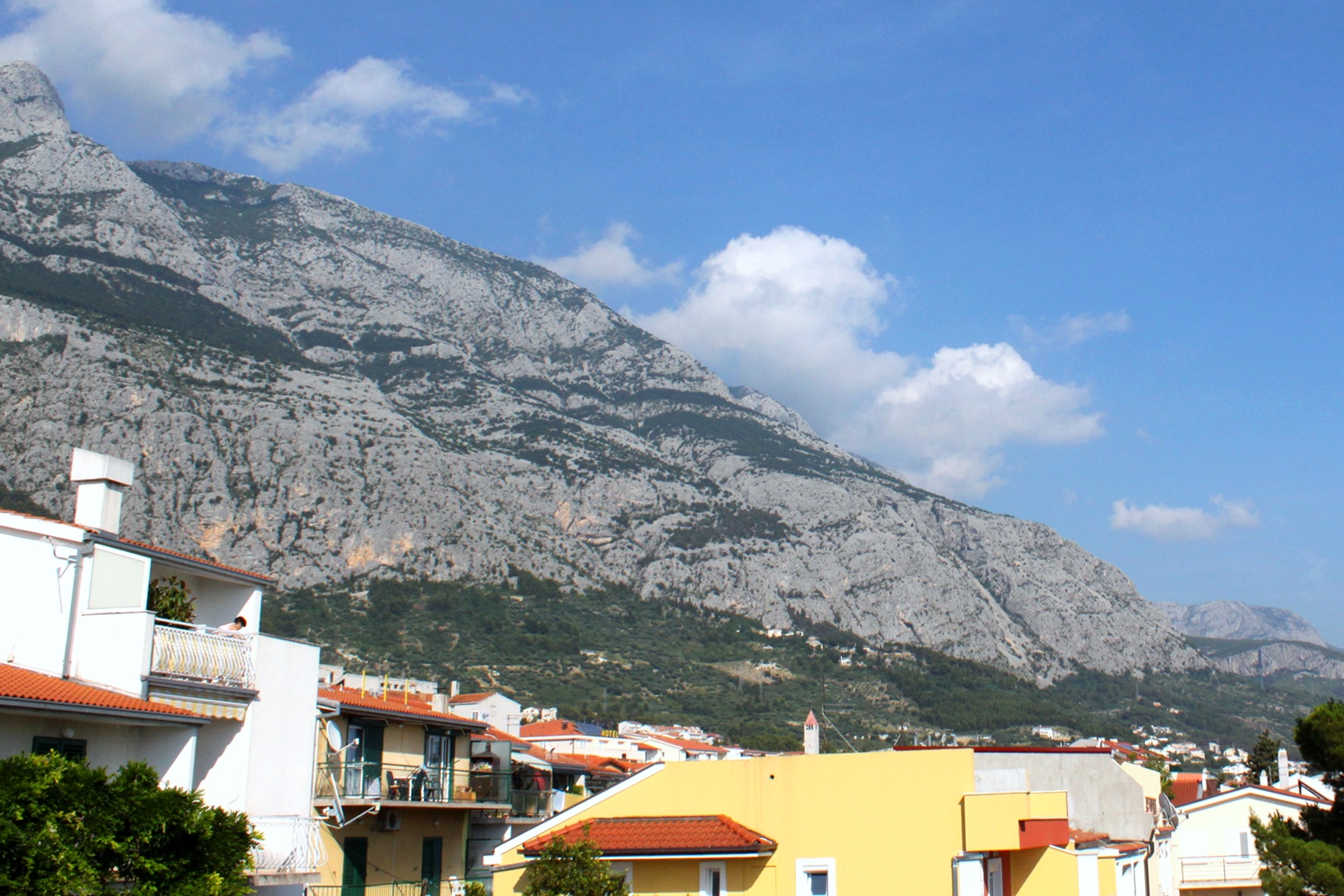 Two bedroom apartment with balcony and sea view Makarska  A-a