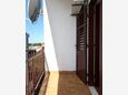 Balcony 2 Sućuraj, Balcony 2 in the apartment, (pet friendly) and WiFi.