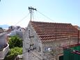 Balkon 2 - pohled Sućuraj, Balkon 2 - pohled v ubytování typu apartment, domácí mazlíčci povoleni a WiFi.