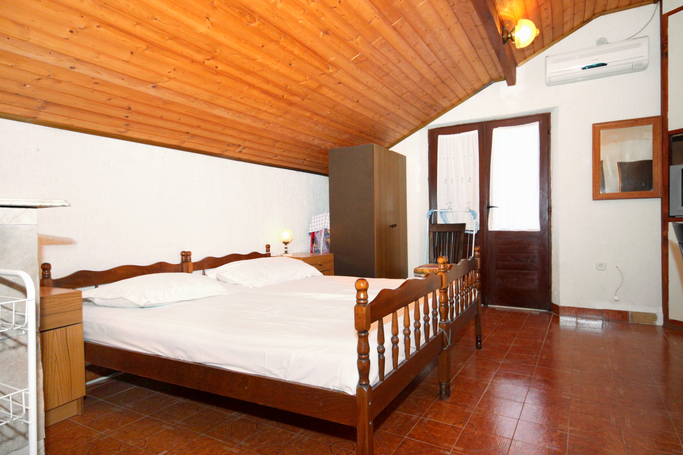 One bedroom apartment with balcony and sea view Sućuraj, Hvar (A-6732-a)