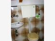 Bathroom Sućuraj, Bathroom in the apartment, (pet friendly) and WiFi.