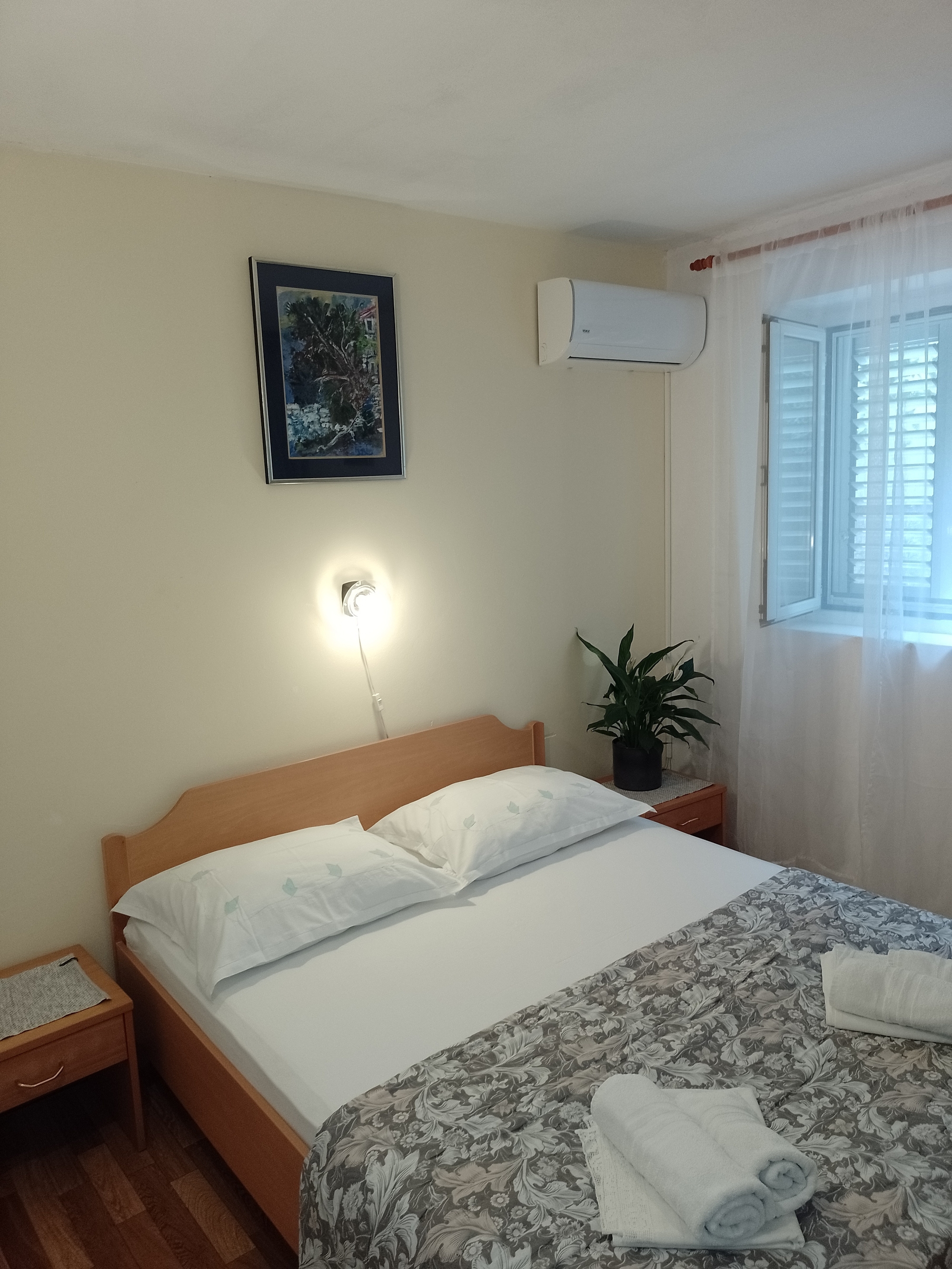 Room near beach Sućuraj, Hvar (S-6734-b)