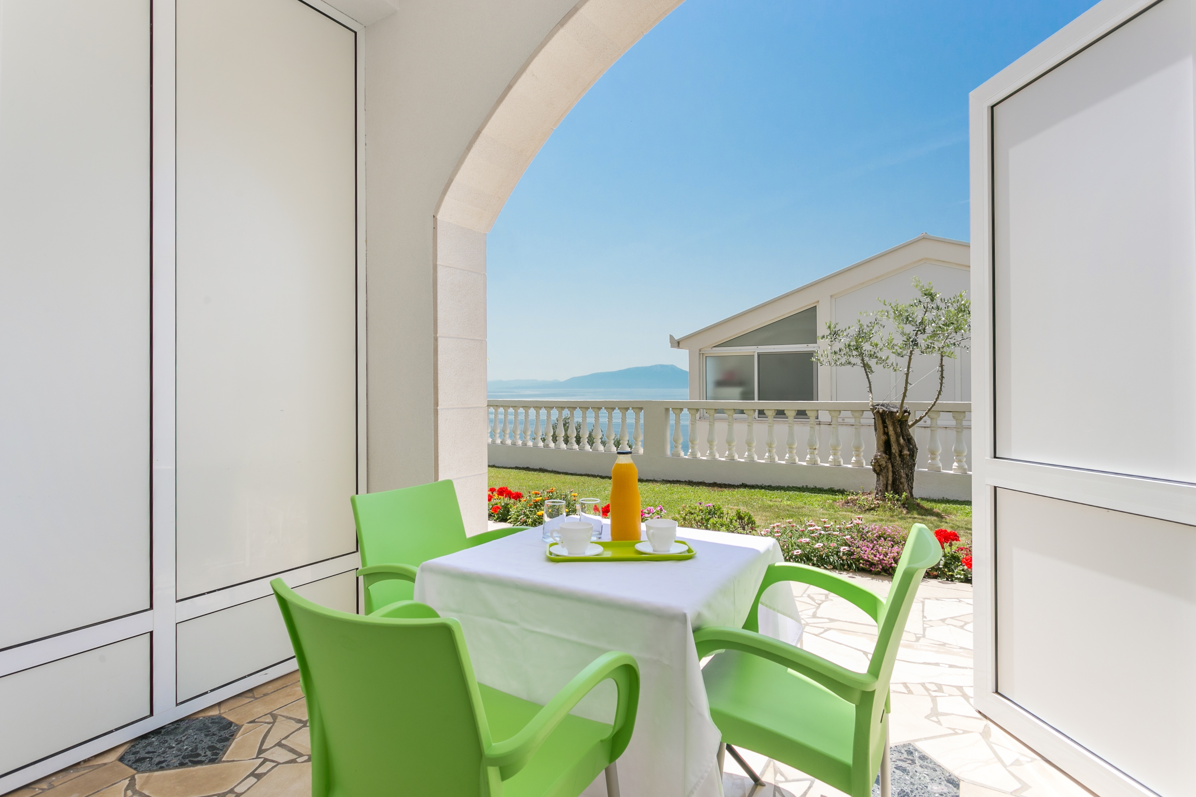 One bedroom apartment with terrace and sea view Podaca, Makarska  A-a