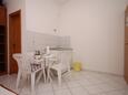 Podaca, Comedor in the studio-apartment, WiFi.