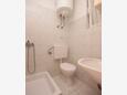 Podaca, Bathroom in the studio-apartment, WiFi.