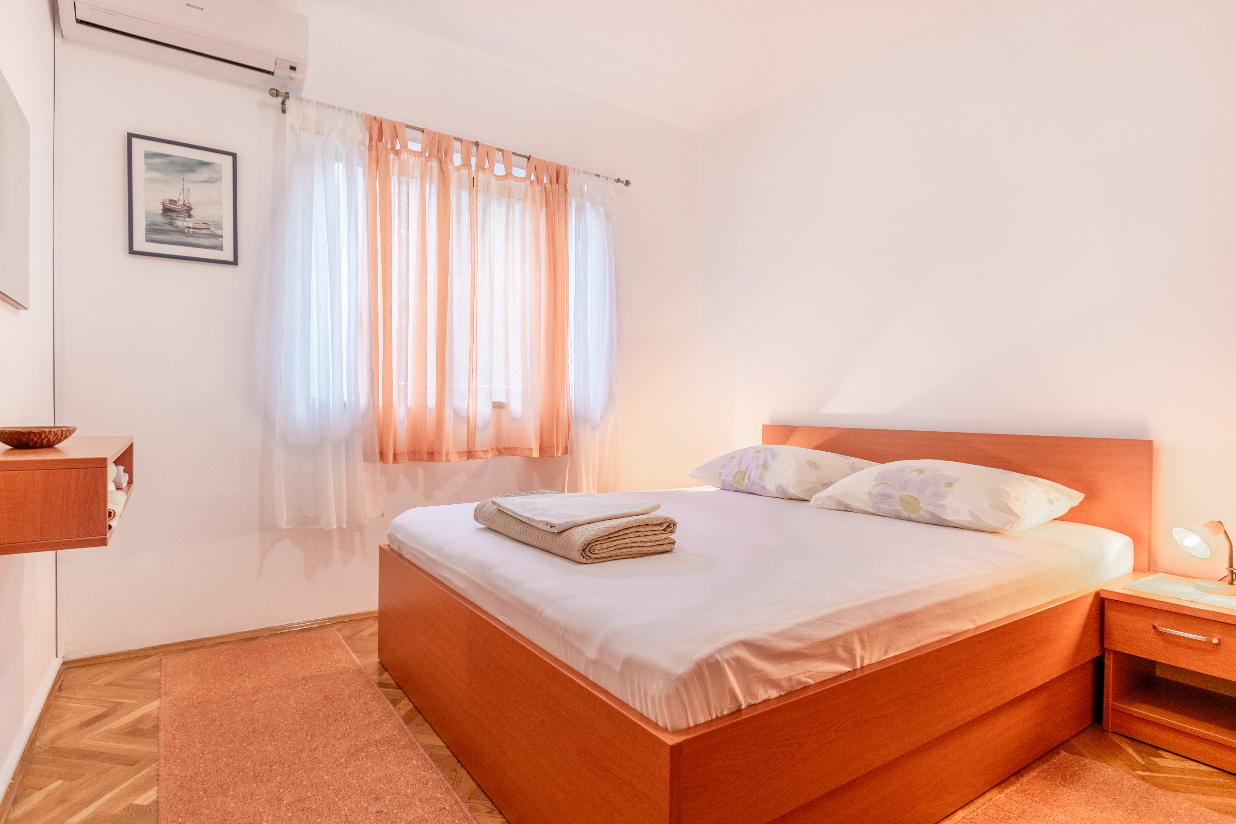 Three bedroom apartment with terrace and sea view Krvavica, Makarska  A-a