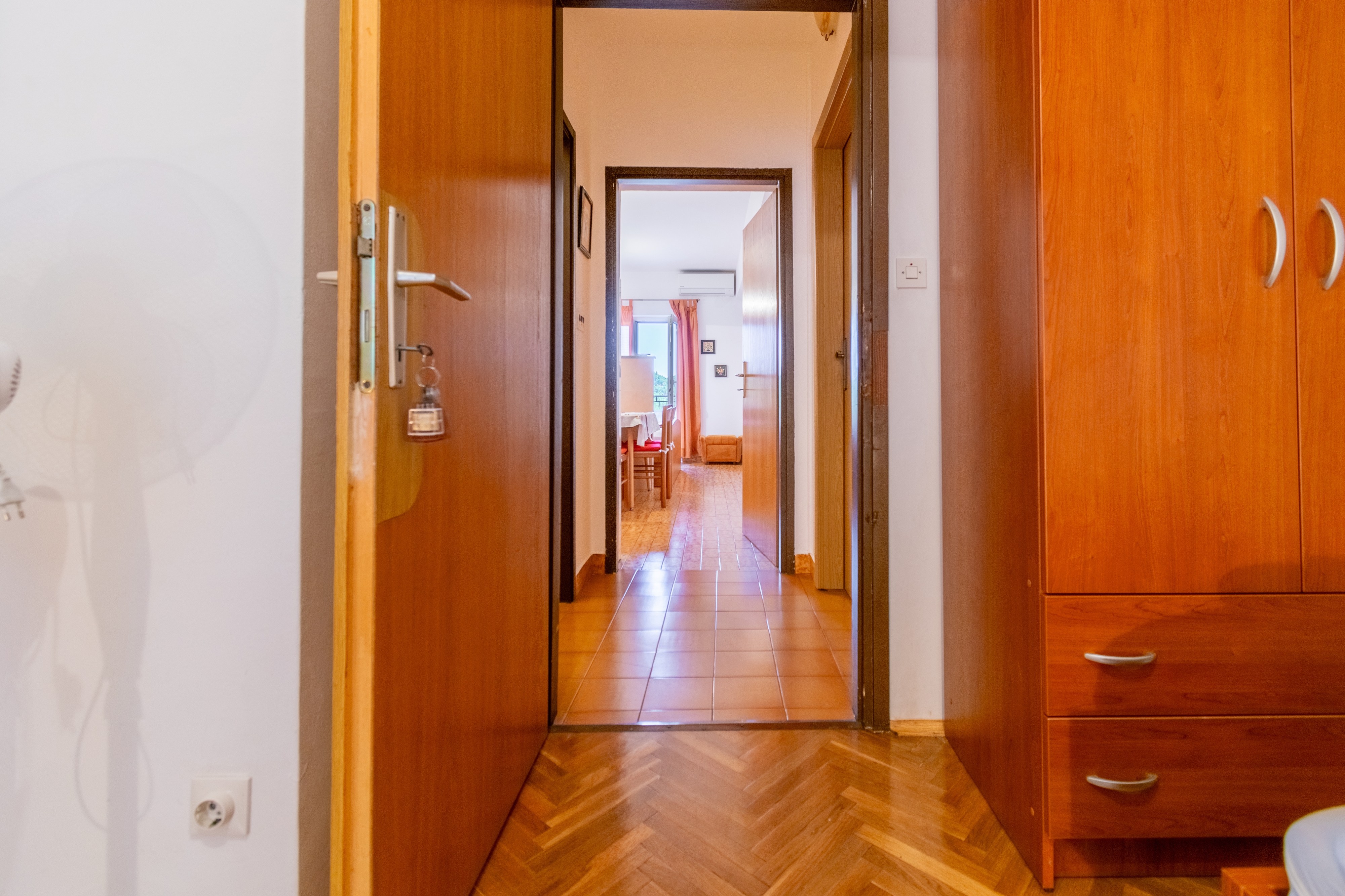 Three bedroom apartment with terrace and sea view Krvavica, Makarska  A-a