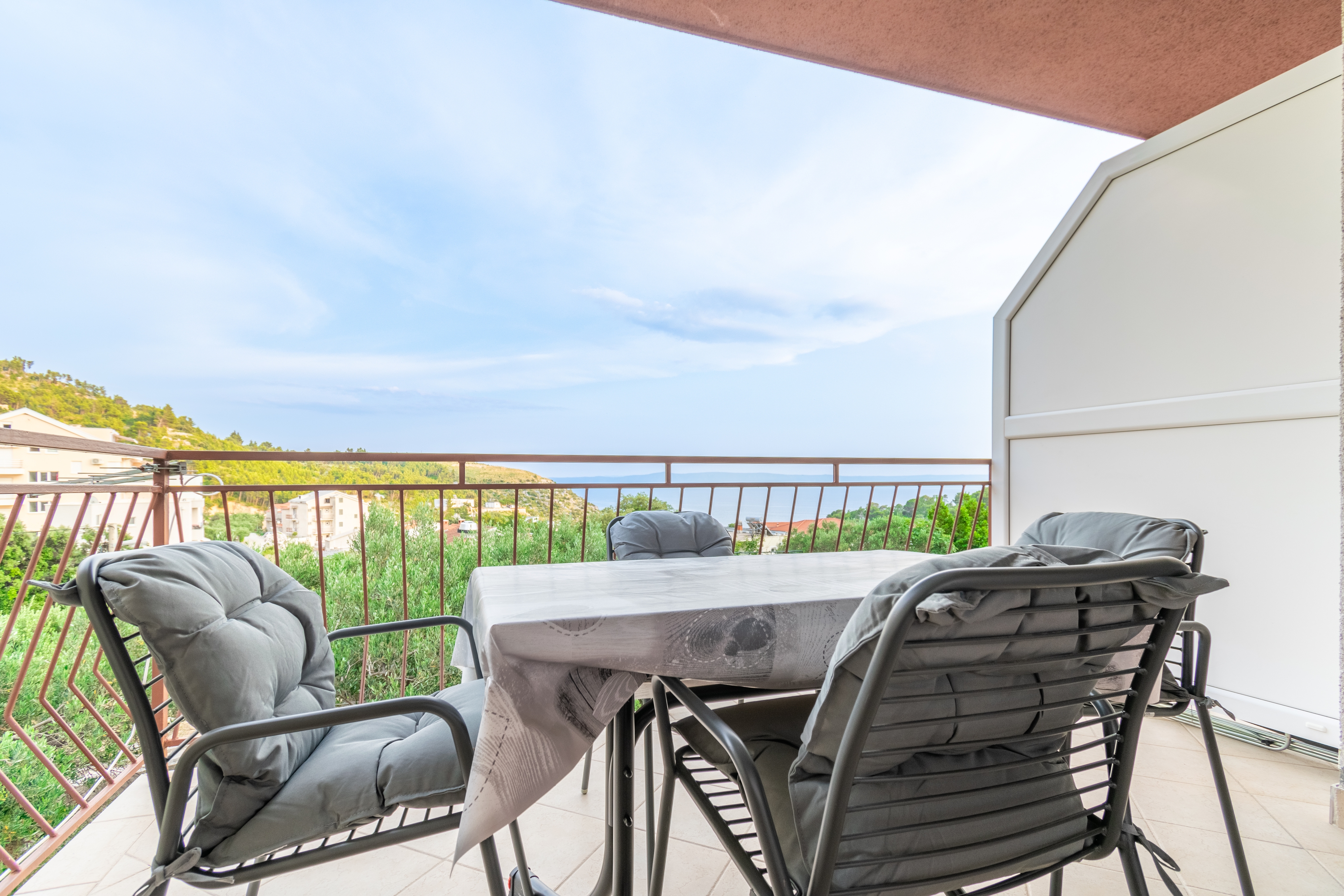 Three bedroom apartment with terrace and sea view Krvavica, Makarska  A-a