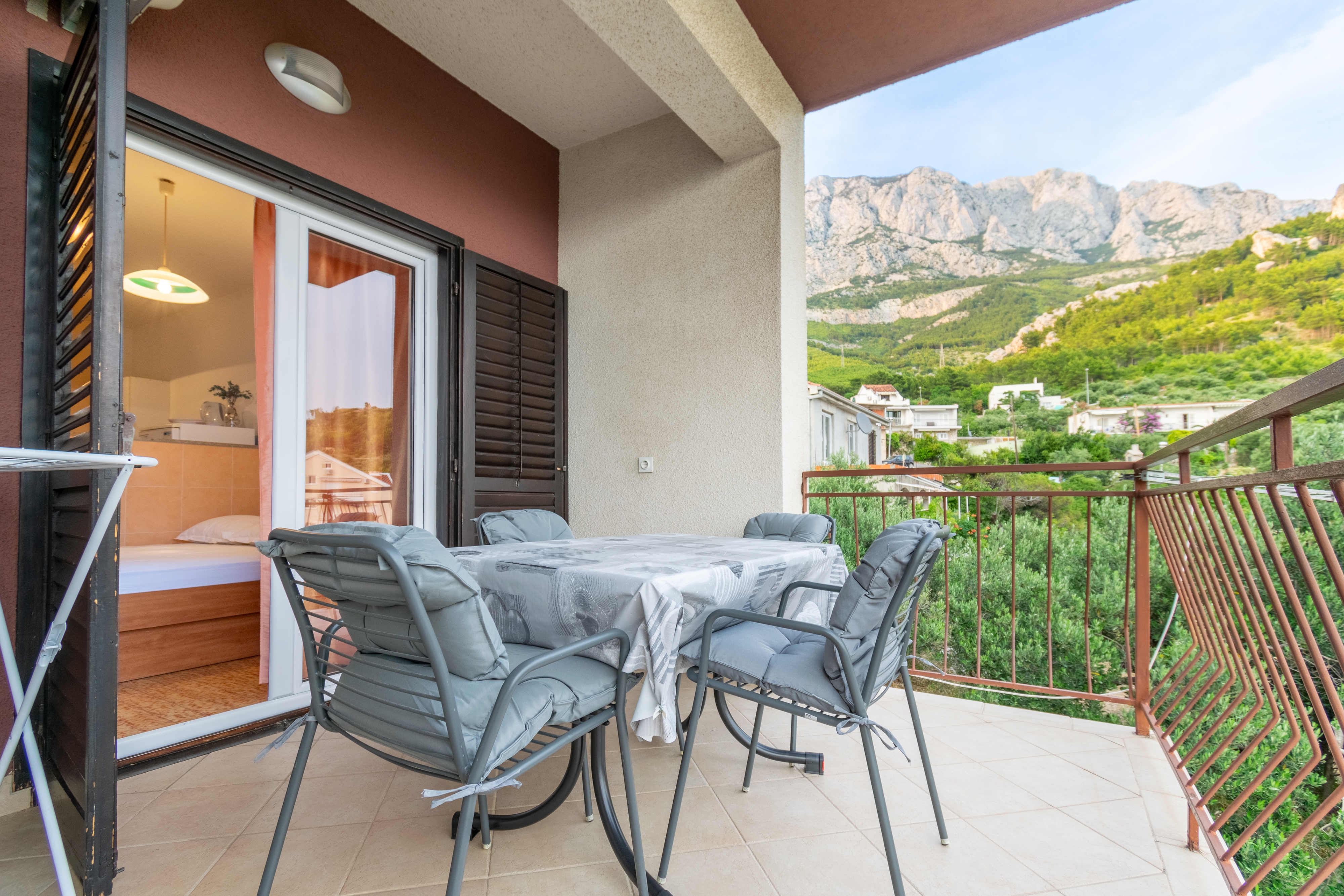Three bedroom apartment with terrace and sea view Krvavica, Makarska  A-a