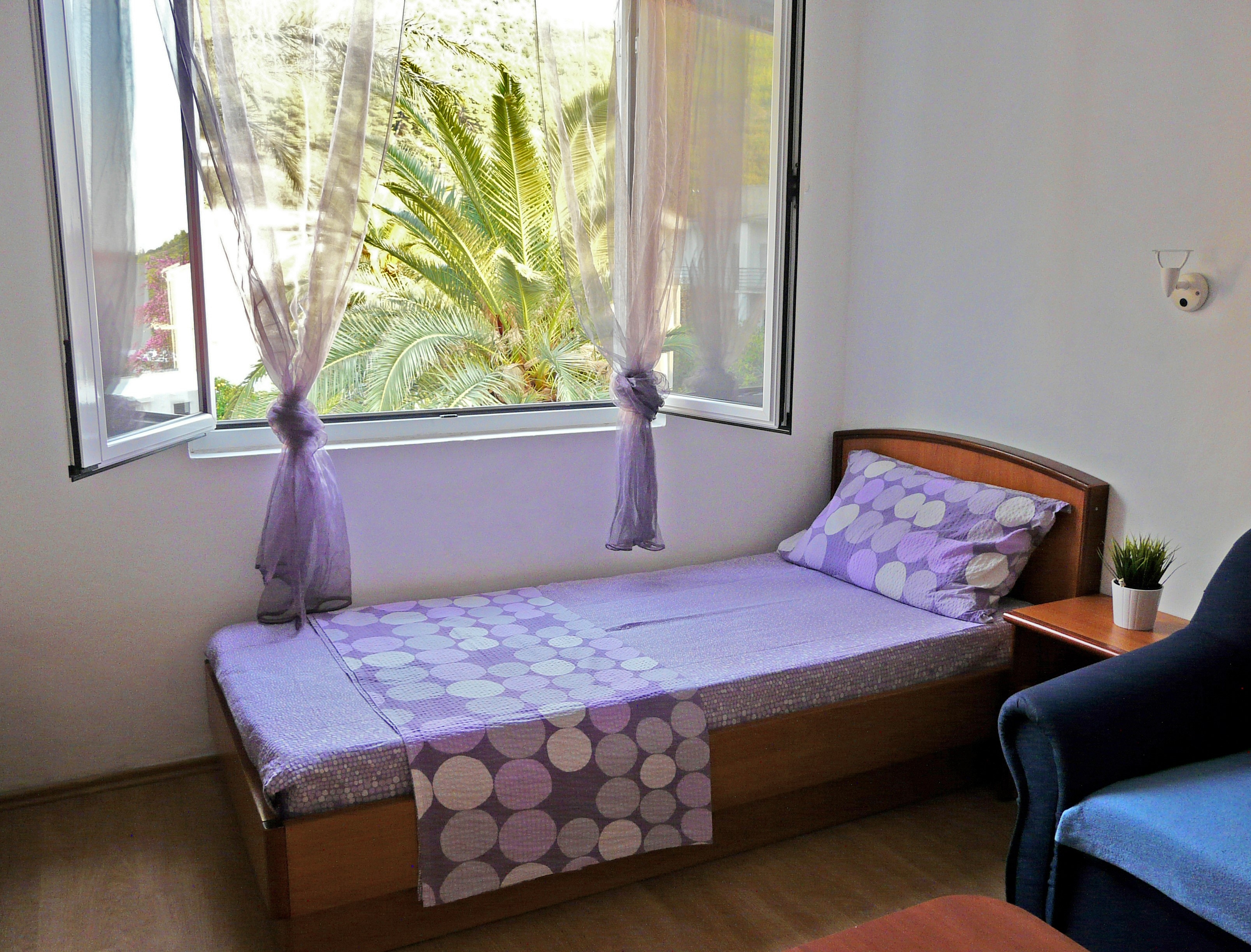 One bedroom apartment with balcony and sea view Drvenik Donja vala, Makarska (A-6756-a)