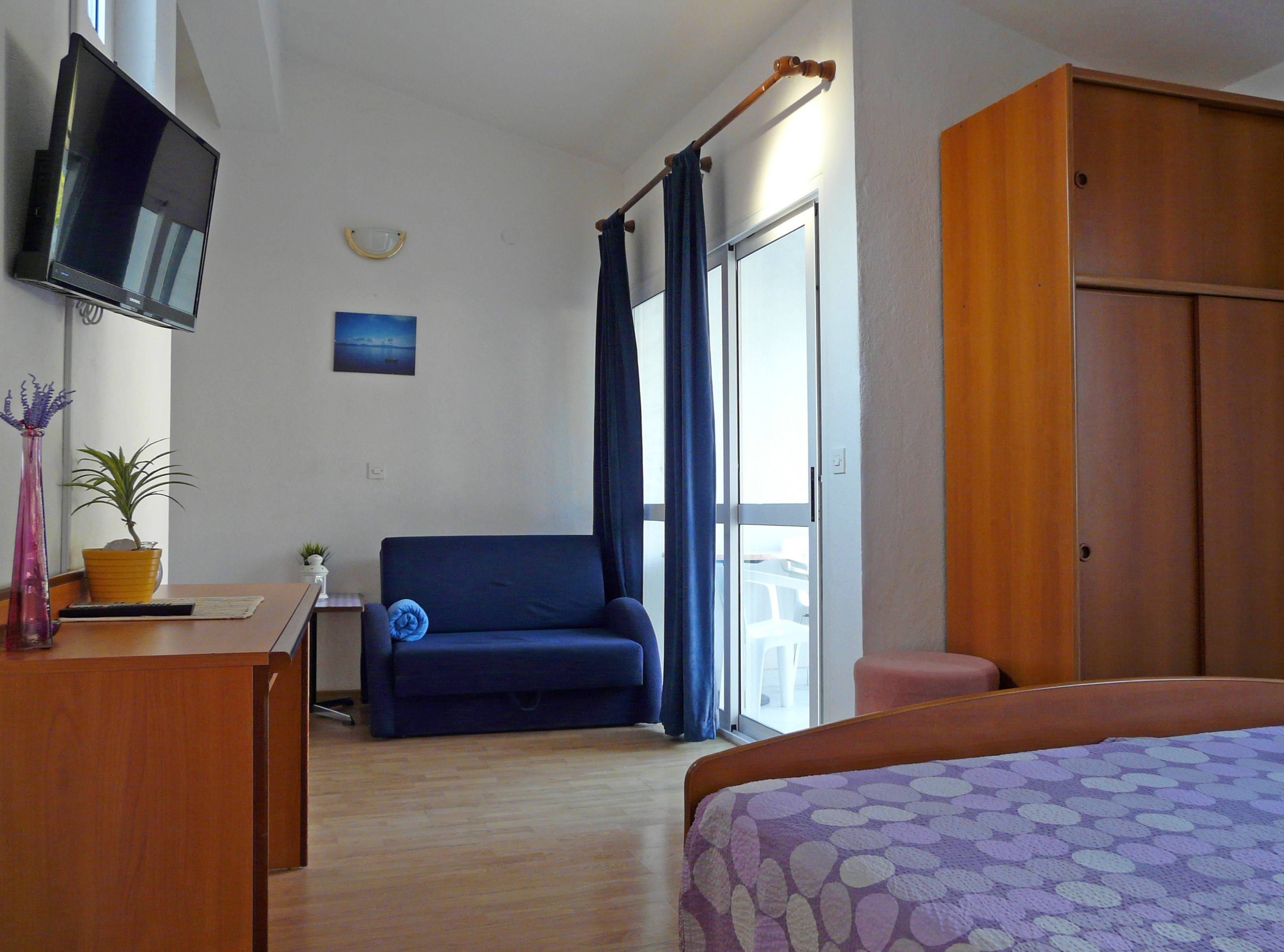 Studio flat with balcony and sea view Drvenik Donja vala, Makarska (AS-6756-a) Studio flat with balcony and sea view Drvenik Donja vala, Makarska (AS-6756-a)