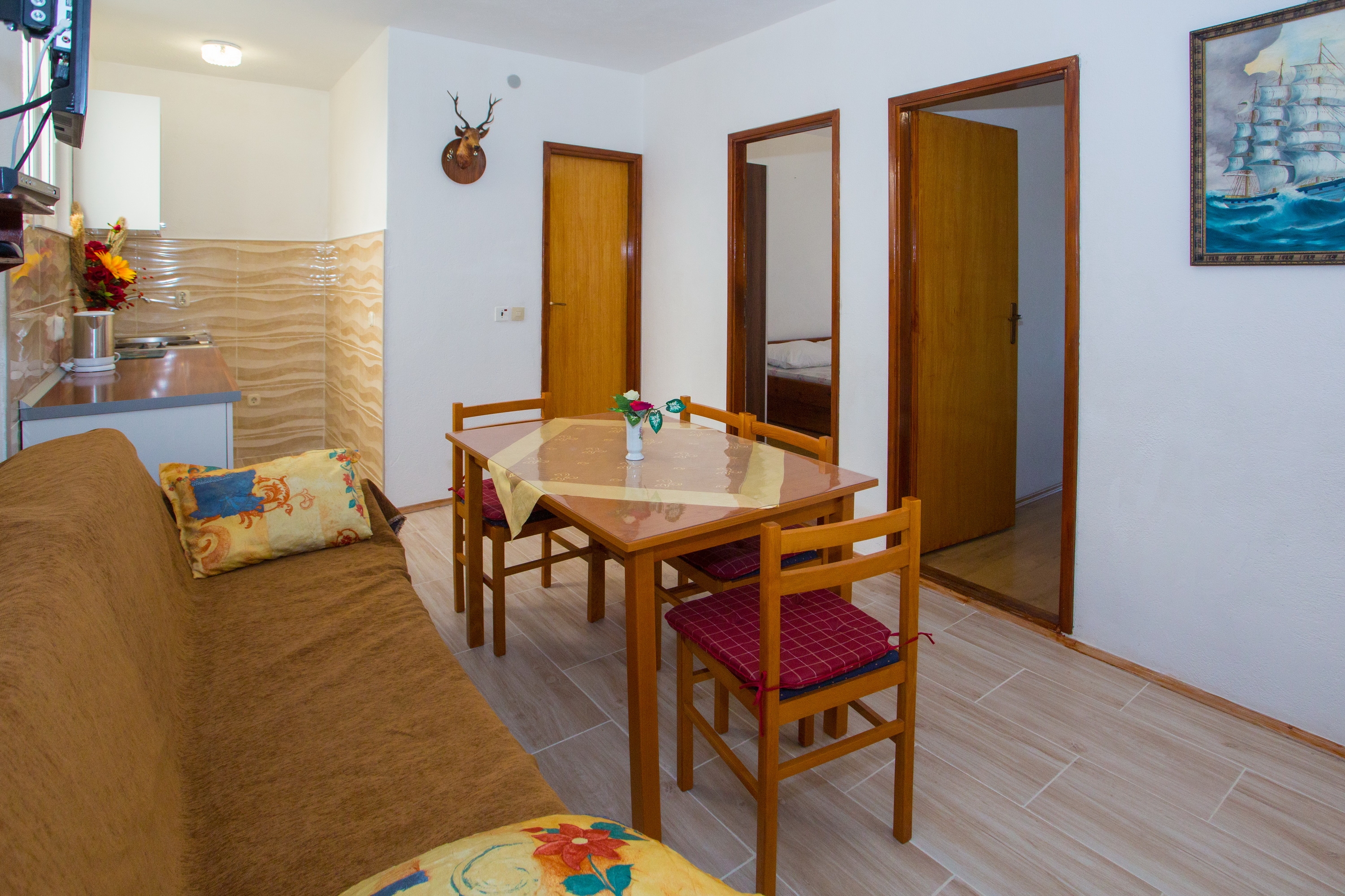 Two bedroom apartment with terrace and sea view Baška Voda, Makarska  A-b