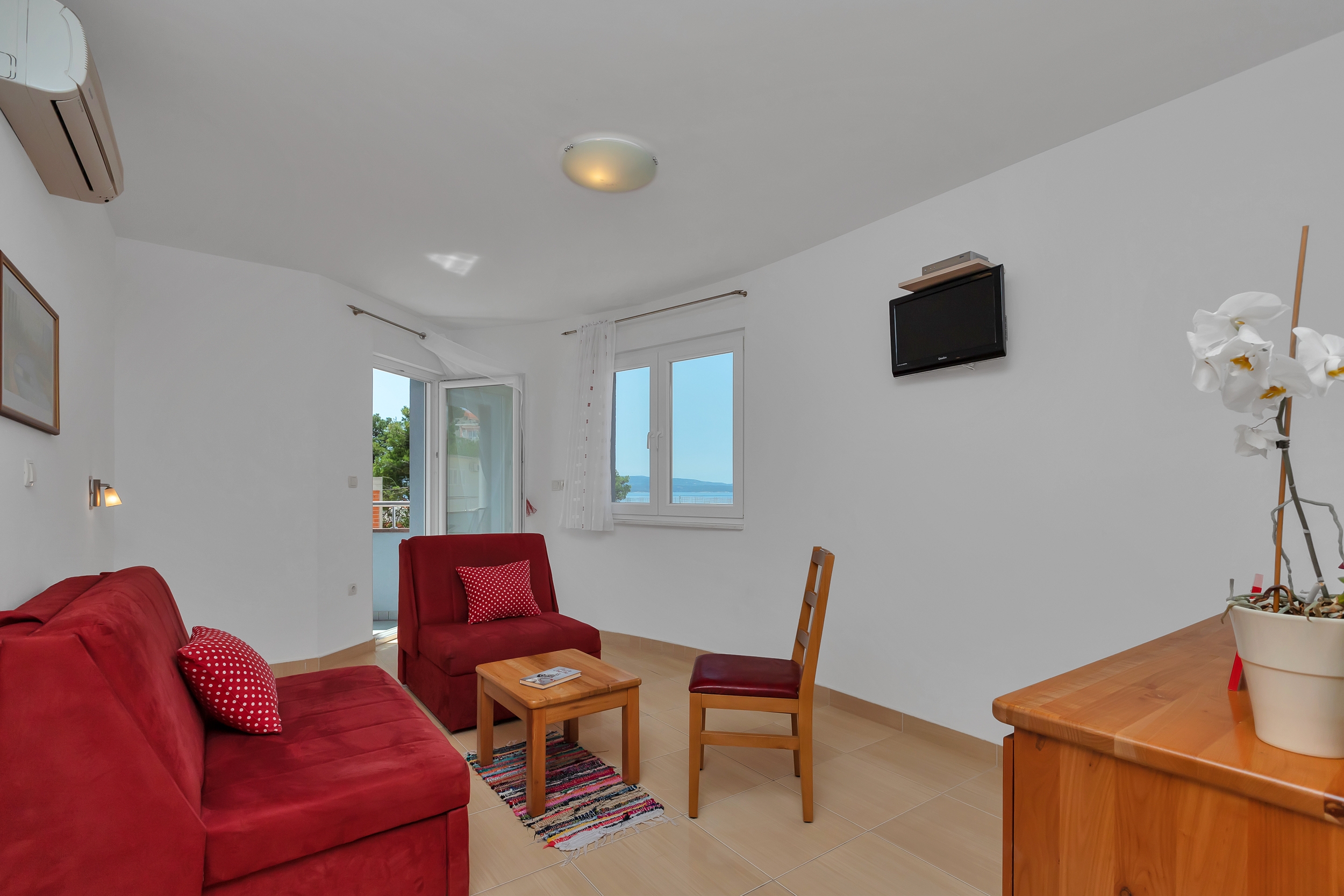 One bedroom apartment with terrace and sea view Baška Voda, Makarska (A-6763-i) One bedroom apartment with terrace and sea view Baška Voda, Makarska (A-6763-i)