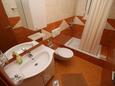 Ванная комната Baška Voda, Ванная комната в размещении типа studio-apartment, WiFi.