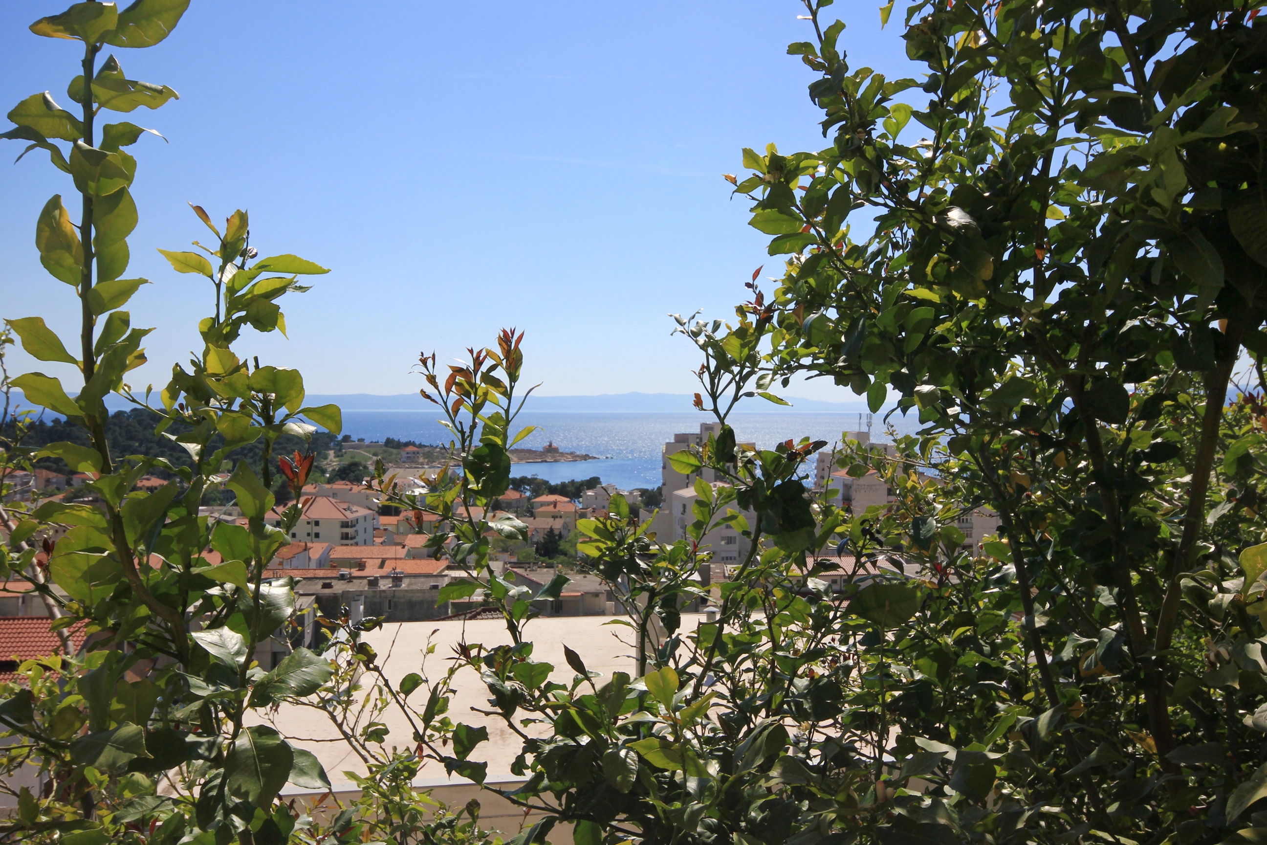 Three bedroom apartment with balcony and sea view Makarska  A-a