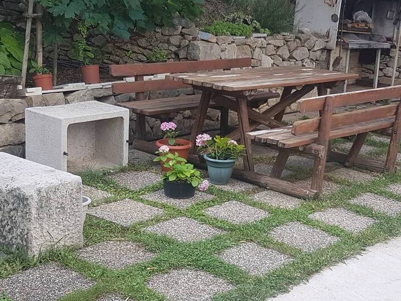 One bedroom apartment with air-conditioning Makarska (A-6768-b) One bedroom apartment with air-conditioning Makarska (A-6768-b)