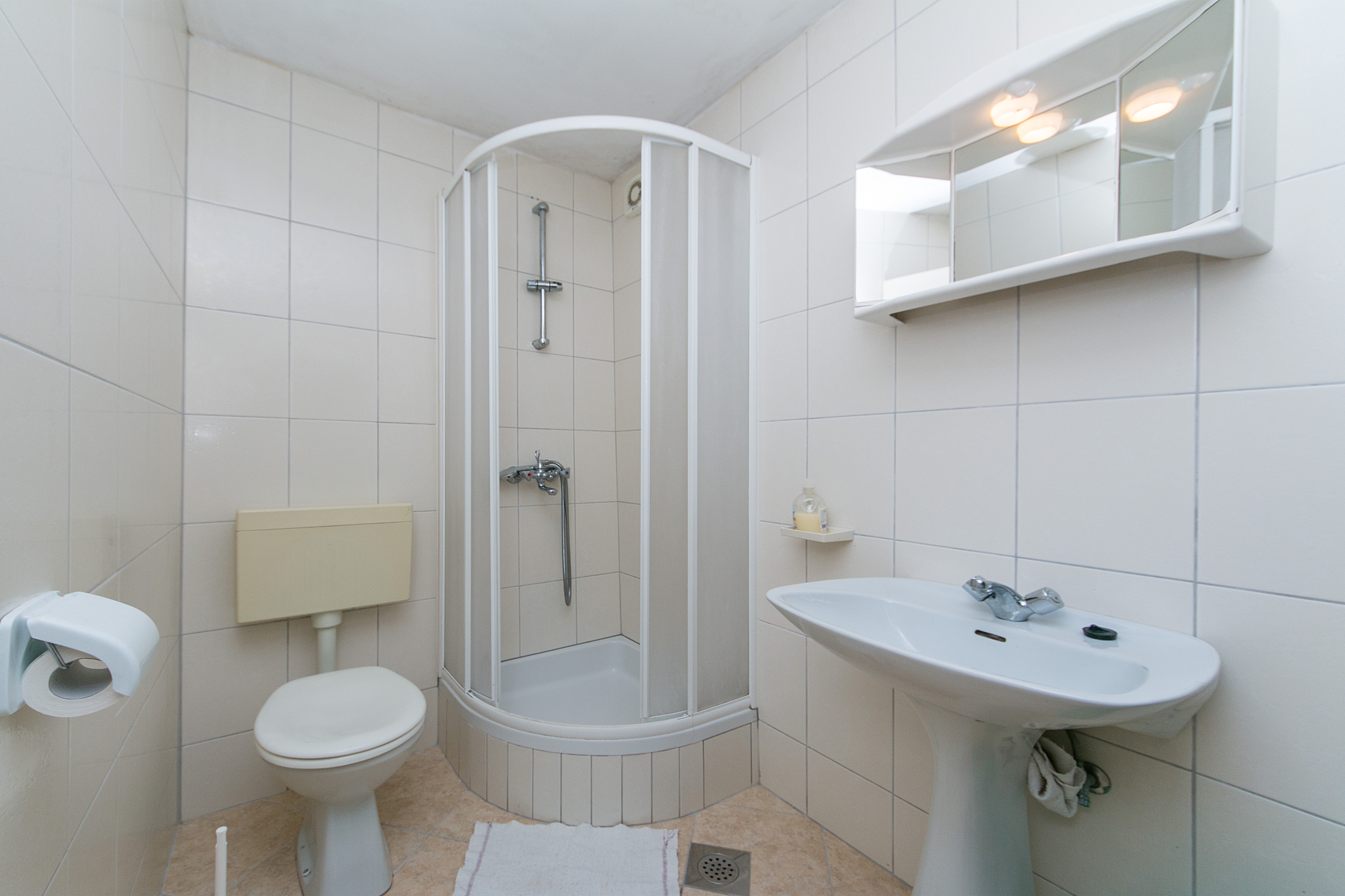 Two bedroom apartment with terrace Baška Voda, Makarska  A-b