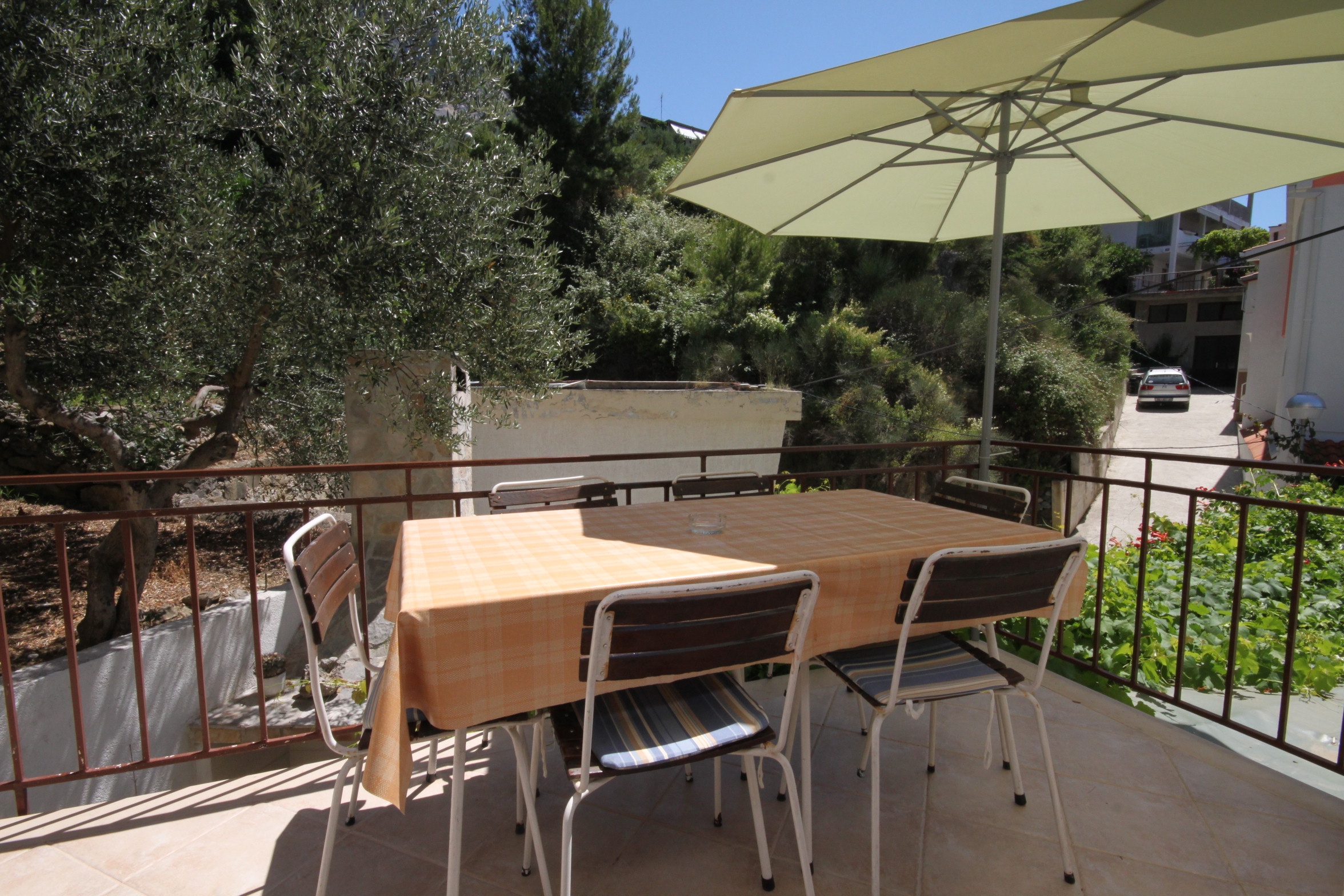 Two bedroom apartment with terrace and sea view Podgora, Makarska  A-a