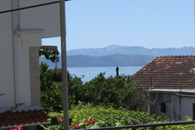 Two bedroom apartment with terrace and sea view Podgora, Makarska  A-a