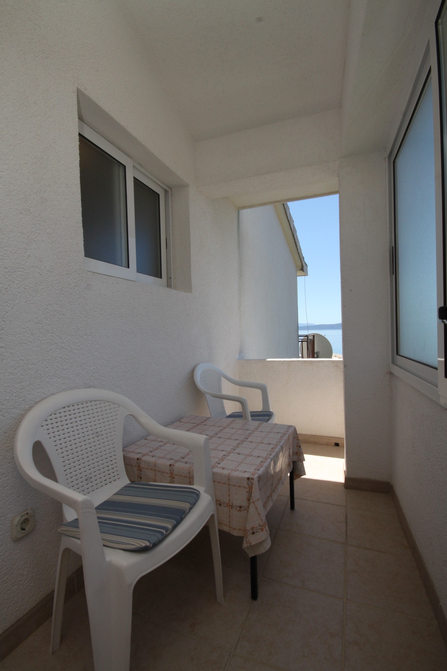 One bedroom apartment with balcony and sea view Podgora, Makarska  A-b