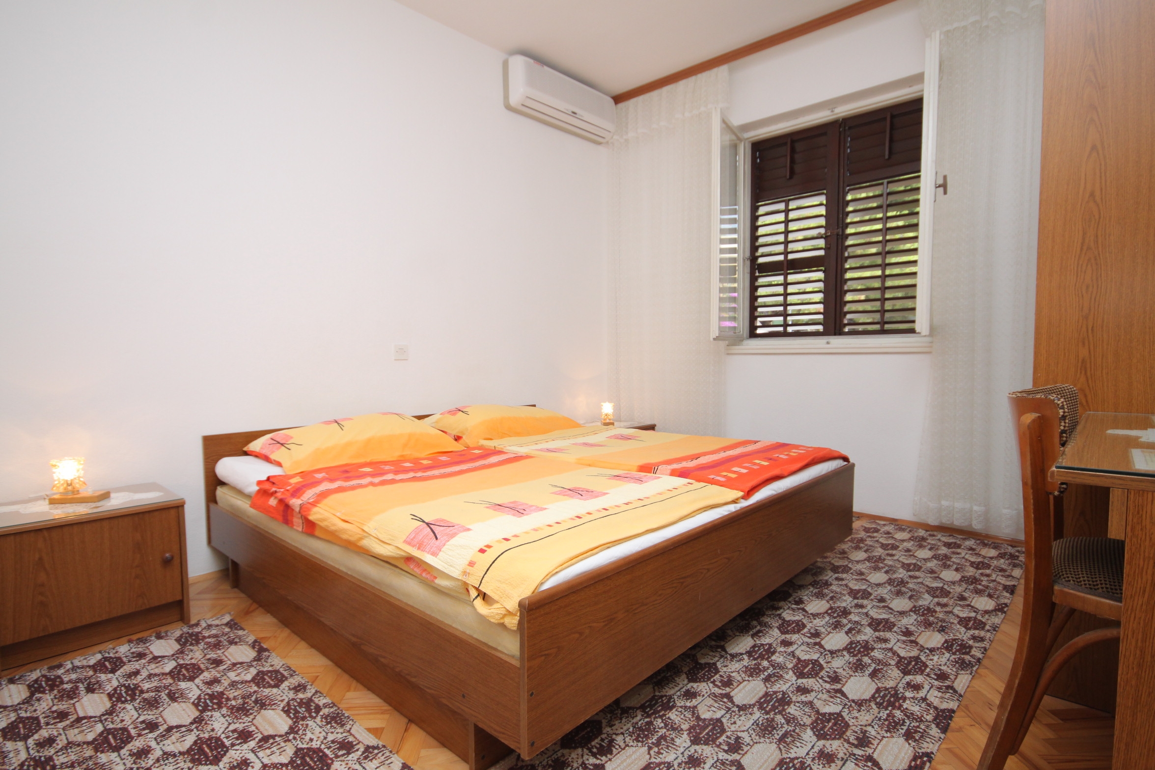 Room with air-conditioning Makarska (S-6778-c)