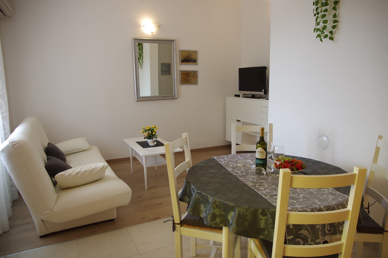 Two bedroom apartment with terrace and sea view Podgora, Makarska (A-6779-a) Two bedroom apartment with terrace and sea view Podgora, Makarska (A-6779-a)