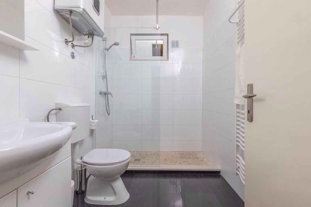 Four bedroom apartment near beach Podgora, Makarska  A-a