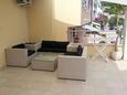 Podgora, Terrace in the apartment, with a sea view and WiFi.