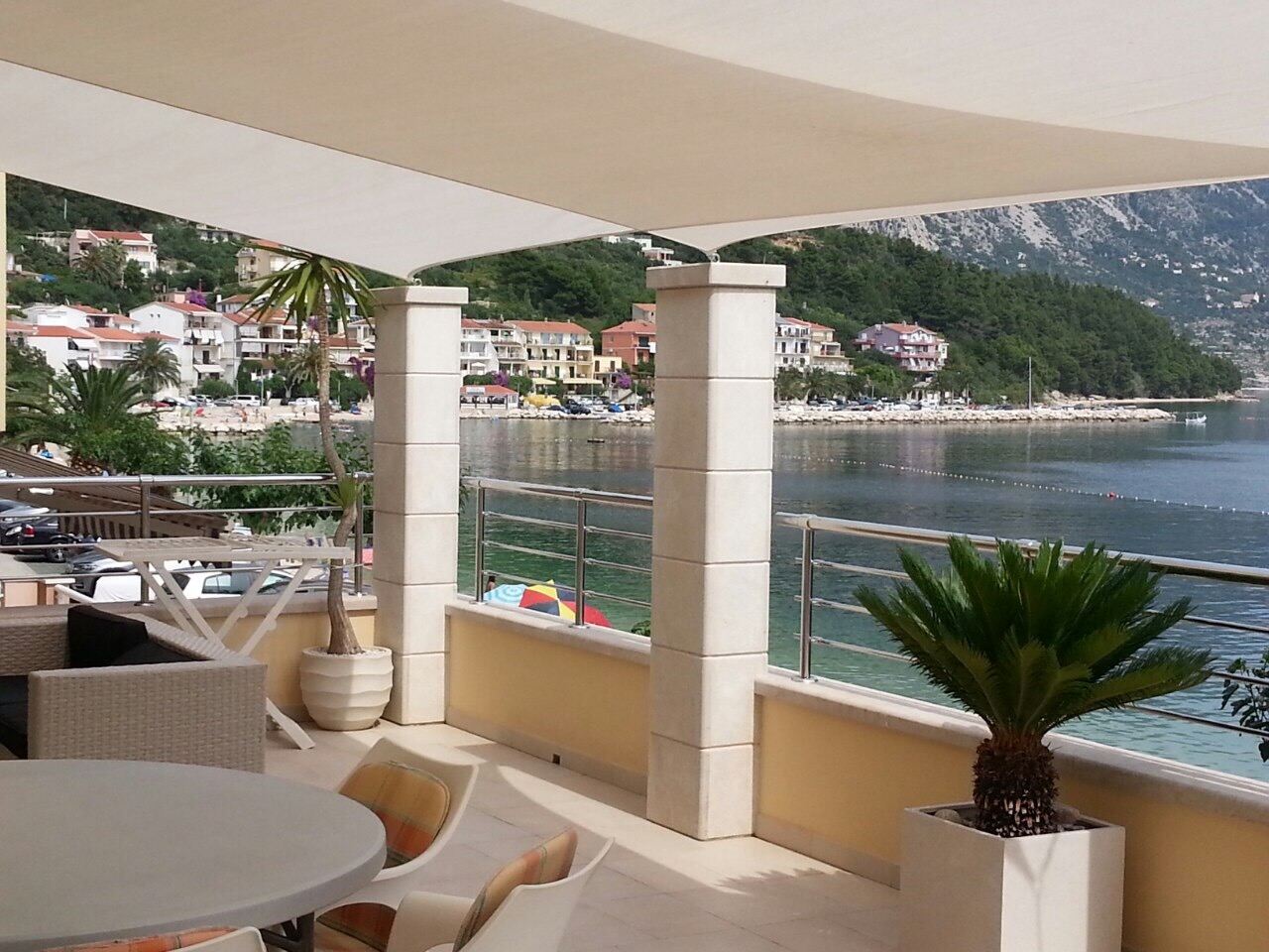Four bedroom apartment near beach Podgora, Makarska  A-a