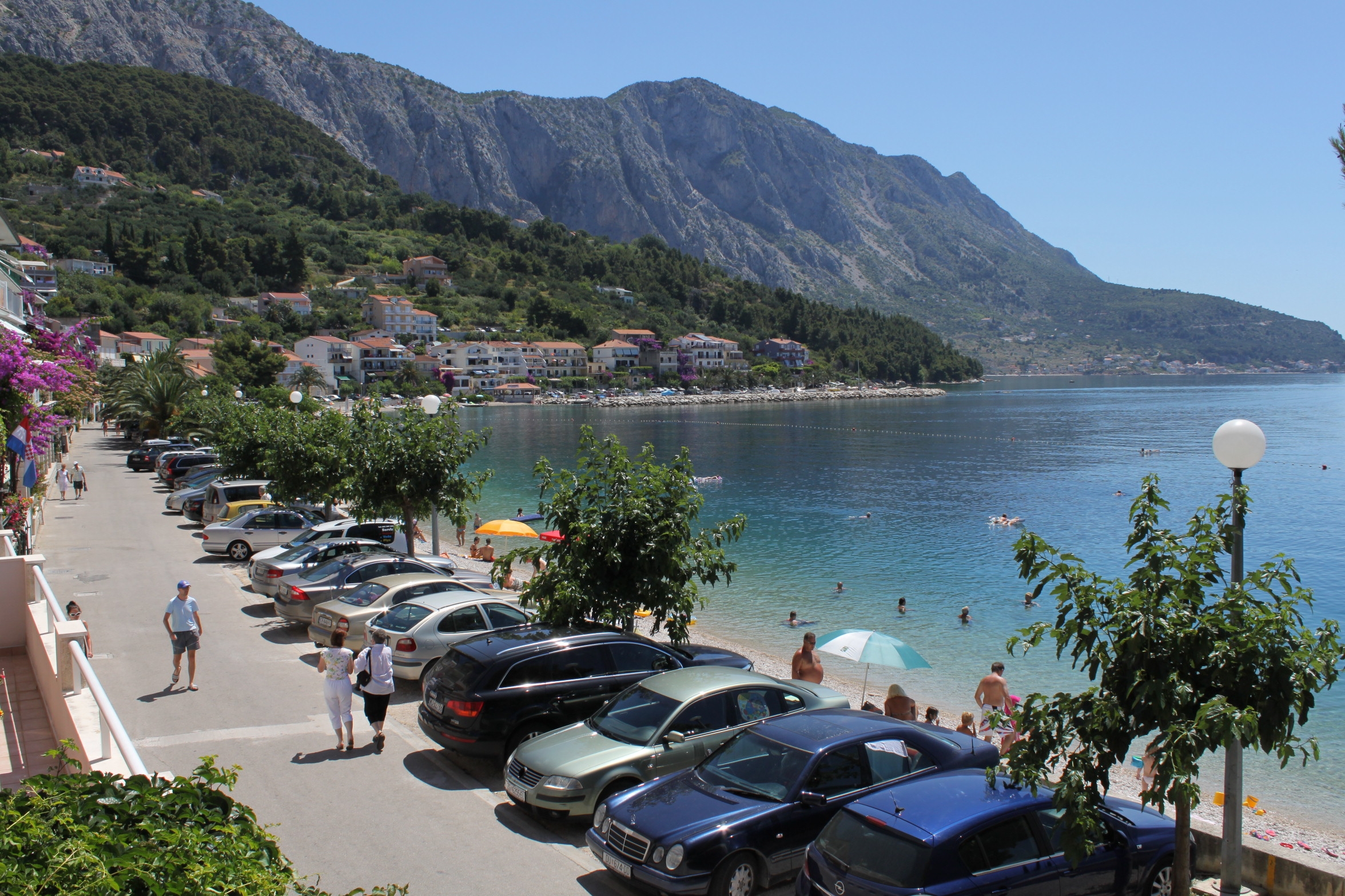 Four bedroom apartment near beach Podgora, Makarska  A-a