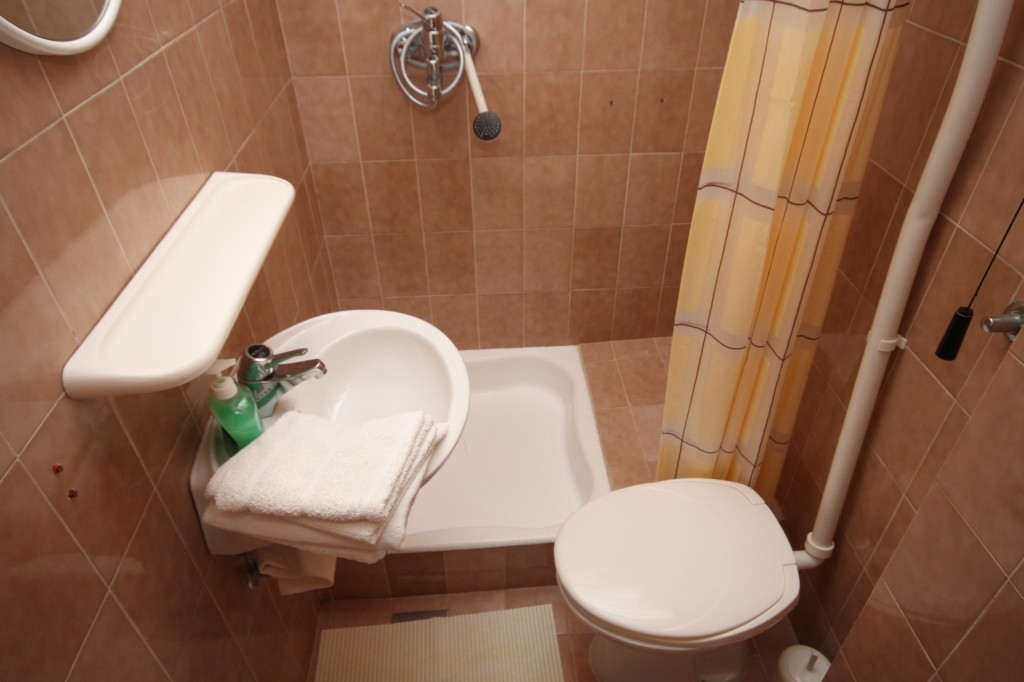 Two bedroom apartment near beach Podgora, Makarska  A-a