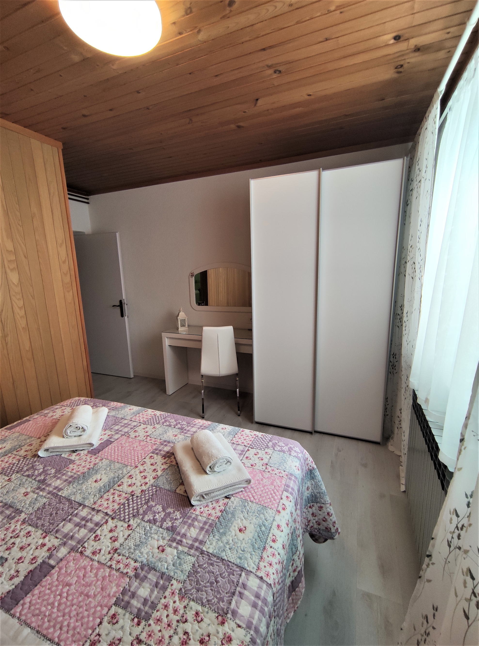 Three bedroom apartment with air-conditioning Makarska  A-b