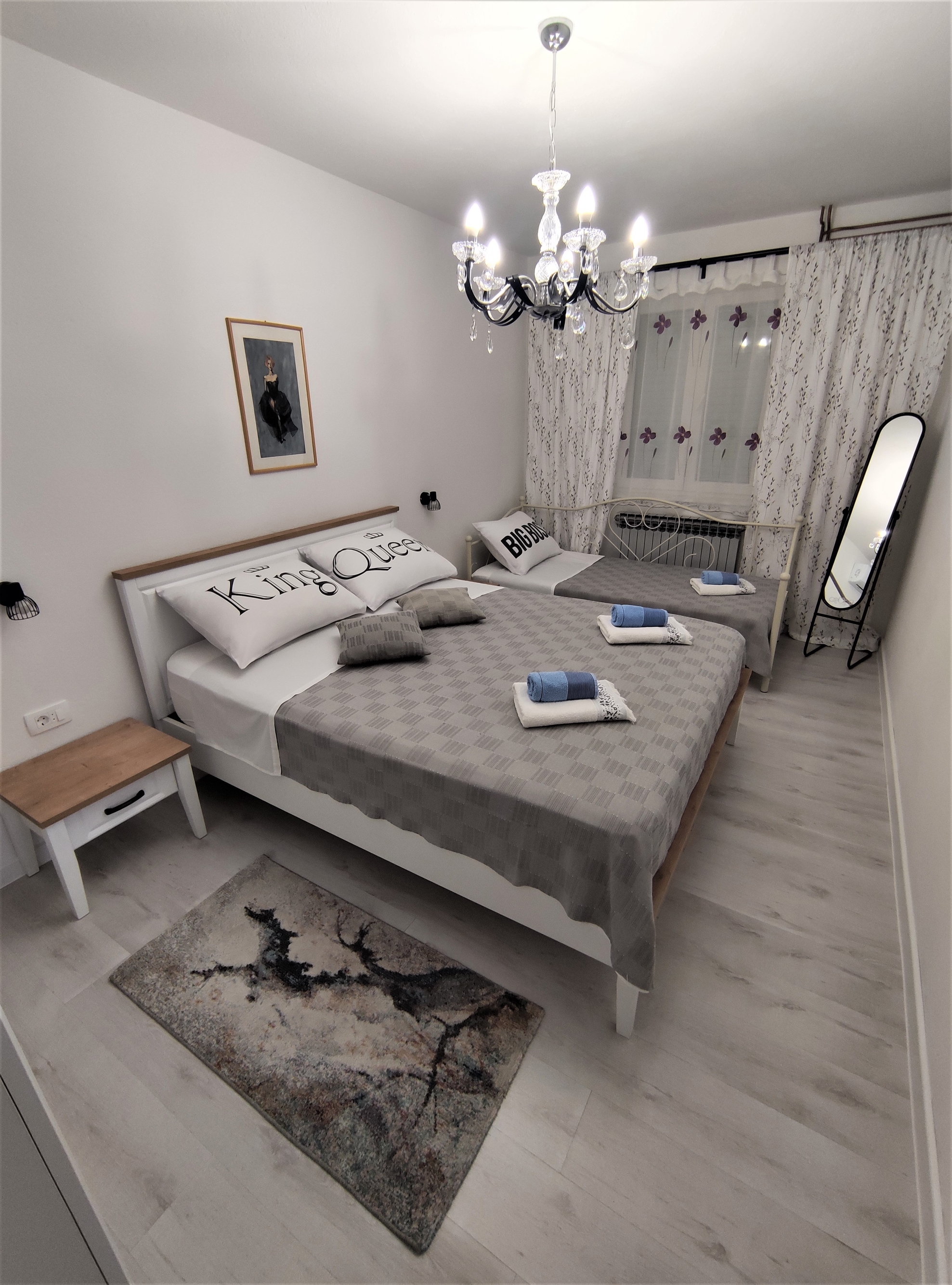 Three bedroom apartment with air-conditioning Makarska  A-b