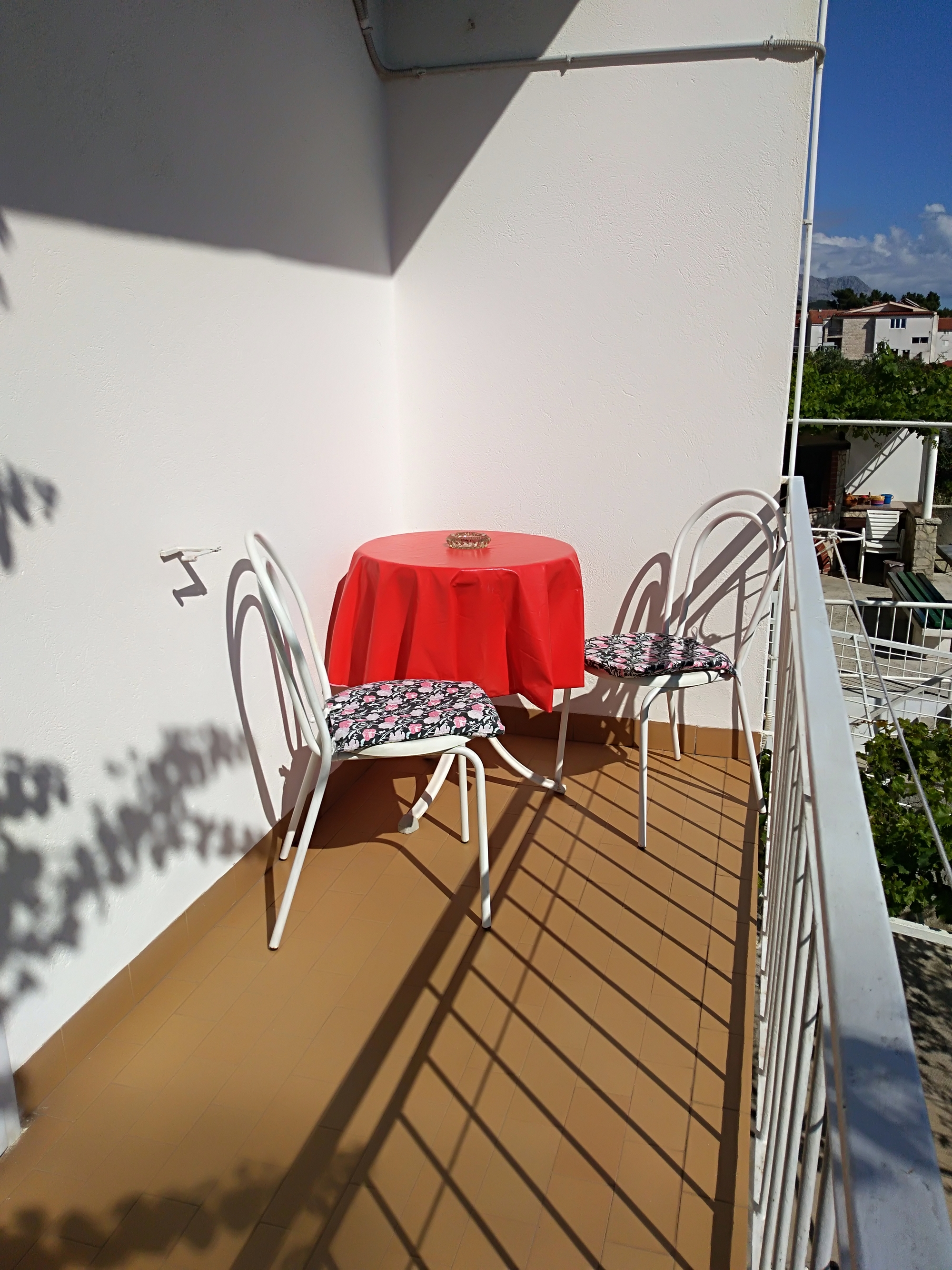 Three bedroom apartment with terrace Makarska  A-c