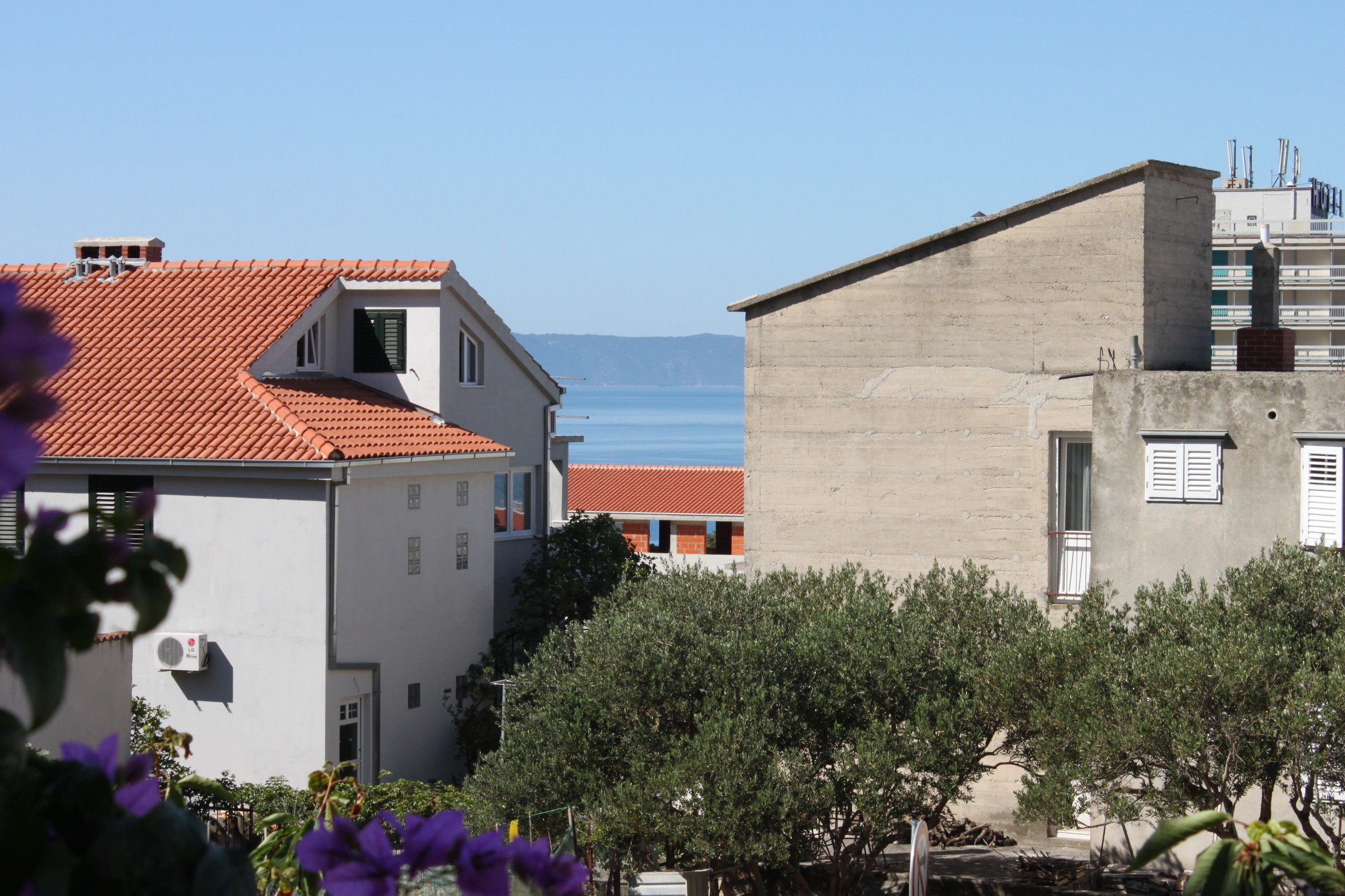 Three bedroom apartment with terrace Makarska  A-c