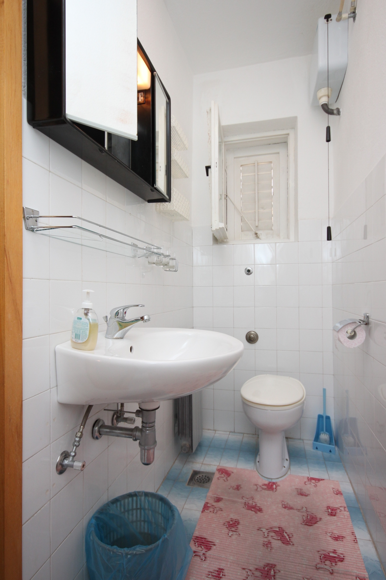 Three bedroom apartment with terrace Makarska  A-c